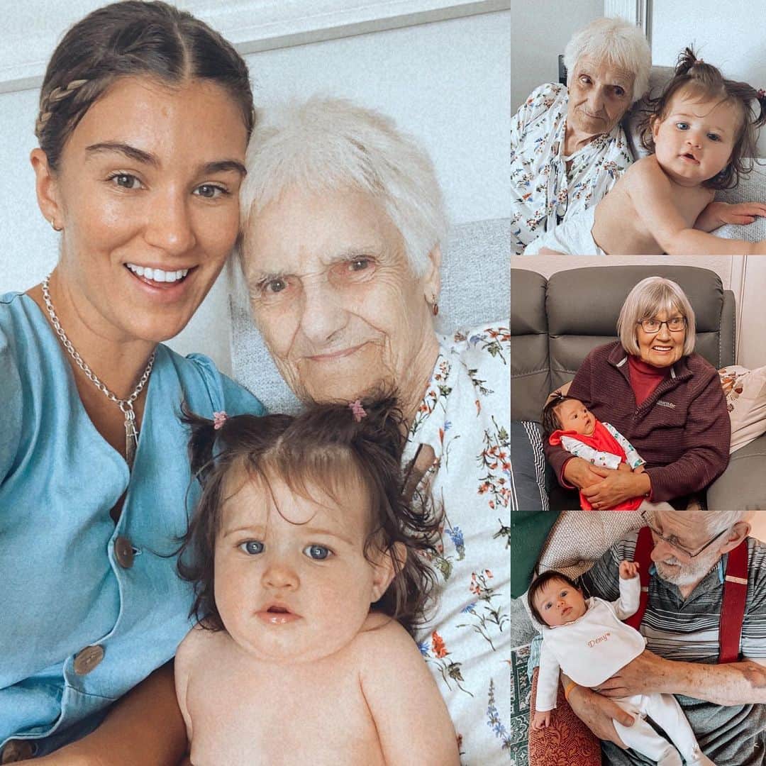エイミー・ウィラートンのインスタグラム：「It’s #nationalgriefawarenessweek this week. I know a lot of you are hurting right now ... those we’ve lost and those we aren’t allowed to see .... ironically for me the only Grandparent i have left after 2020 is the one who actually got #covid 😂 ... but who is now bitterly alone. So many of us feel lonely. I used to feel very lonely and still do sometimes. To quote something @glennondoyle mentioned in her ‘untamed’ book 📚 .. it’s like we are all buckets of water on the beach all lined up against each other along the sand just waiting to be knocked over so we can fall back into the ocean 🌊 it’s true. We are. We are all just waiting to feel whole again ♥️ But don’t rush that time ... for now. Live. Learn. Be. You matter. And your grief matters - feel whatever you need to ♥️feel it truly - it’s okay ♥️#wecandohardthings」