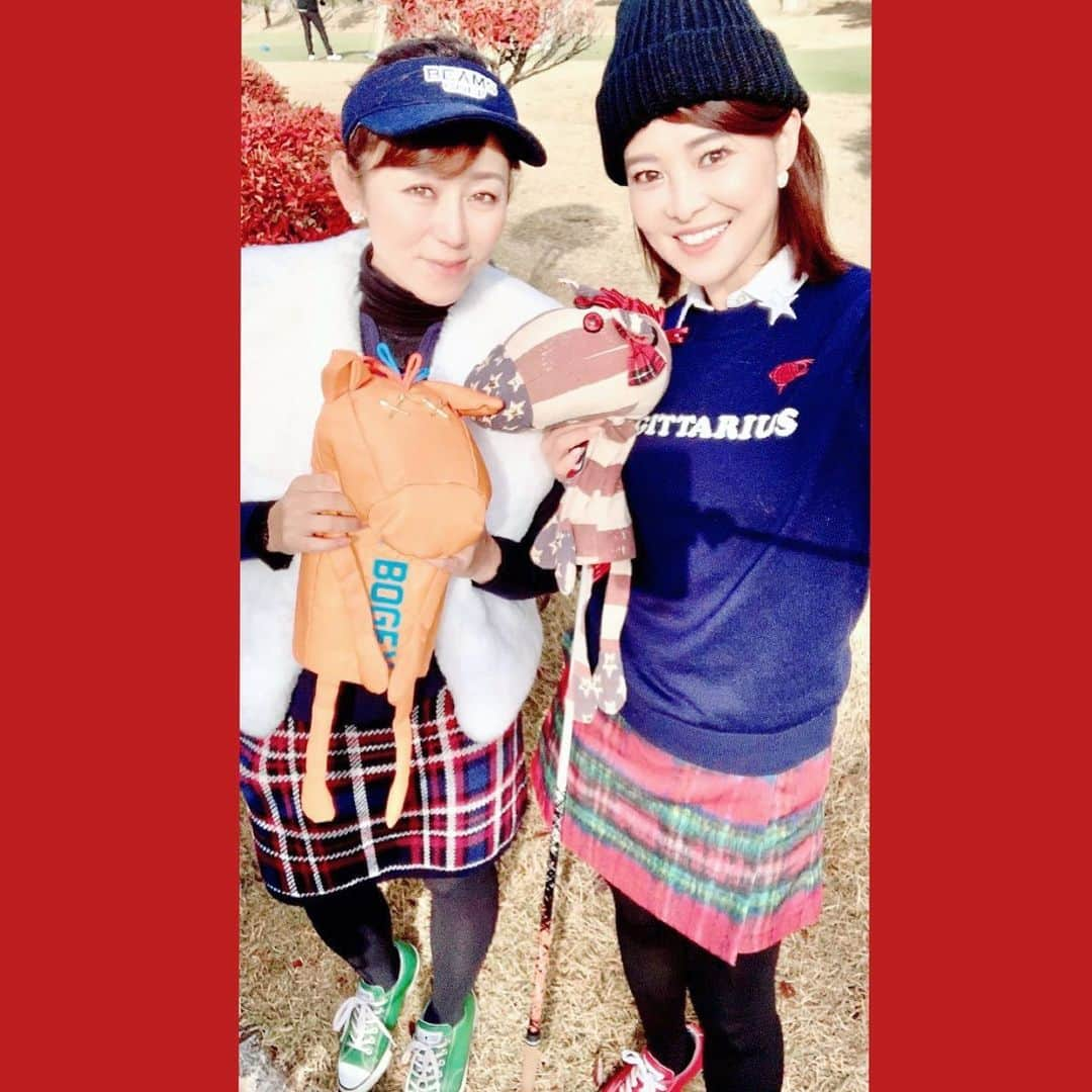 吉田玲奈さんのインスタグラム写真 - (吉田玲奈Instagram)「⛳️Enjoy golf〜❤️潤ちゃんと✪いつも動画たくさん撮ってくれてありがとね〜♫ ⛳️モンジー仲間が増えました🦄楽しかったぁ♫  先日、紅葉して🍁真っ赤だった木が、もうスカスカに落ちてしまっていて冬の到来を感じました💦  #ビームス #ビームスゴルフ #beamsgolf  #golf #golfstagram  #golfgirl  #golfwear  #ゴルフコーデ #ゴルフウェア #ゴルフウェアコーデ  #converse  #converseallstar  #シューズお揃い #ゴルフ女子  #ごるふ女子  #ゴルフオトナ女子  #楽しかった #1番多く一緒にラウンドしてる #キングフィールズゴルフクラブ  #美しいゴルフ場 #紅葉ゴルフ #reinagolf」12月6日 9時46分 - reina.yoshida.ciel.1218