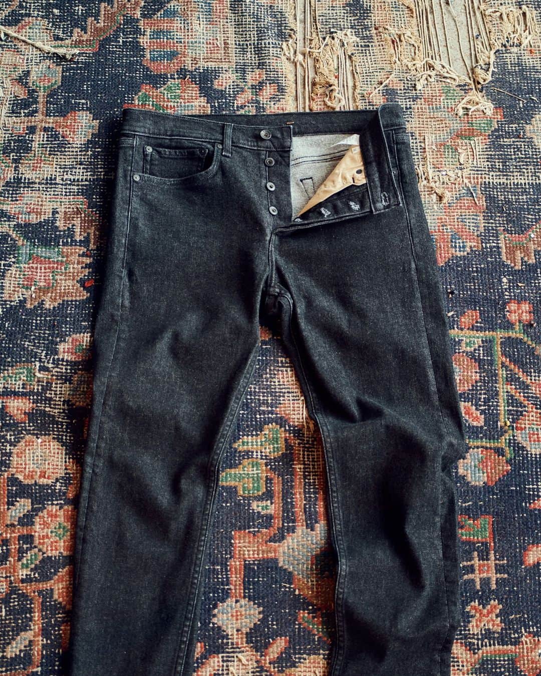 ラグ&ボーンのインスタグラム：「Clean up your holiday uniform with our most loved jean - The Fit 2 in Black Cashmere. Think - the soft hand of cashmere meets our highest quality comfort stretch denim. Milled in Japan with a brushed interior for the softest denim you'll find this season.」