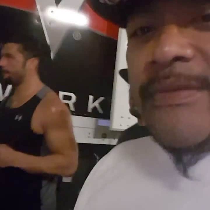 ベイビー・バッシュさんのインスタグラム動画 - (ベイビー・バッシュInstagram)「This is the Last time we ...