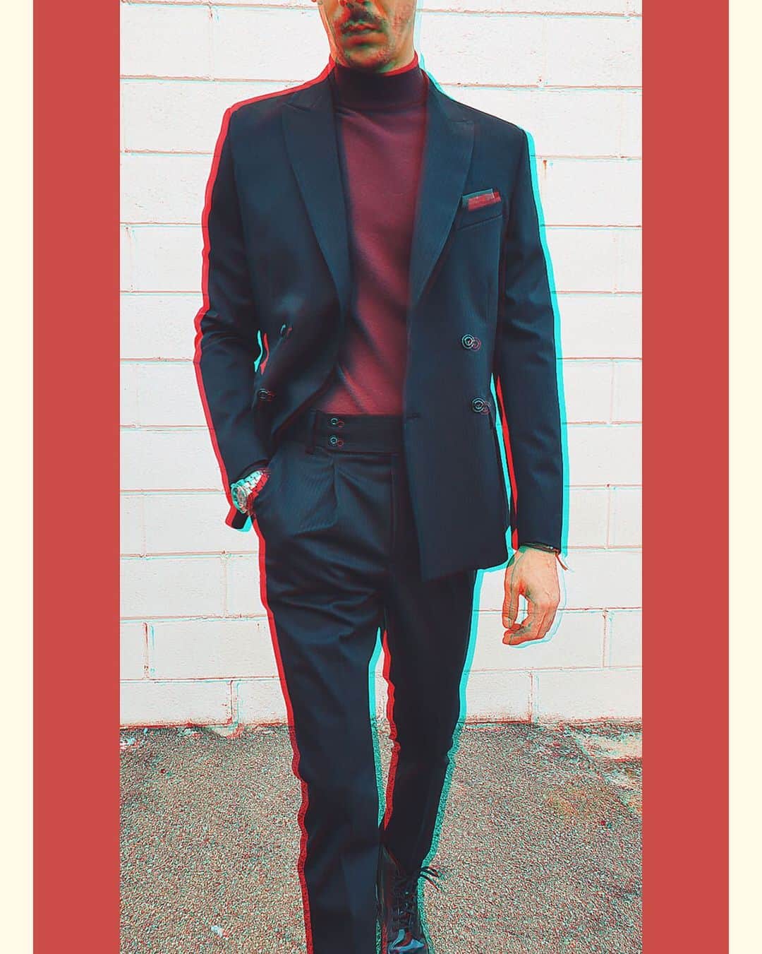 ザゴンマンのインスタグラム：「🔴 L’ispirazione per un sabato piovoso . . . . . #xagonman #xagonmanclothing #man #palette #brand #outfit #fashion #style #rain #december #saturday #week #autumn #beyourself #italy #bologna #2020」