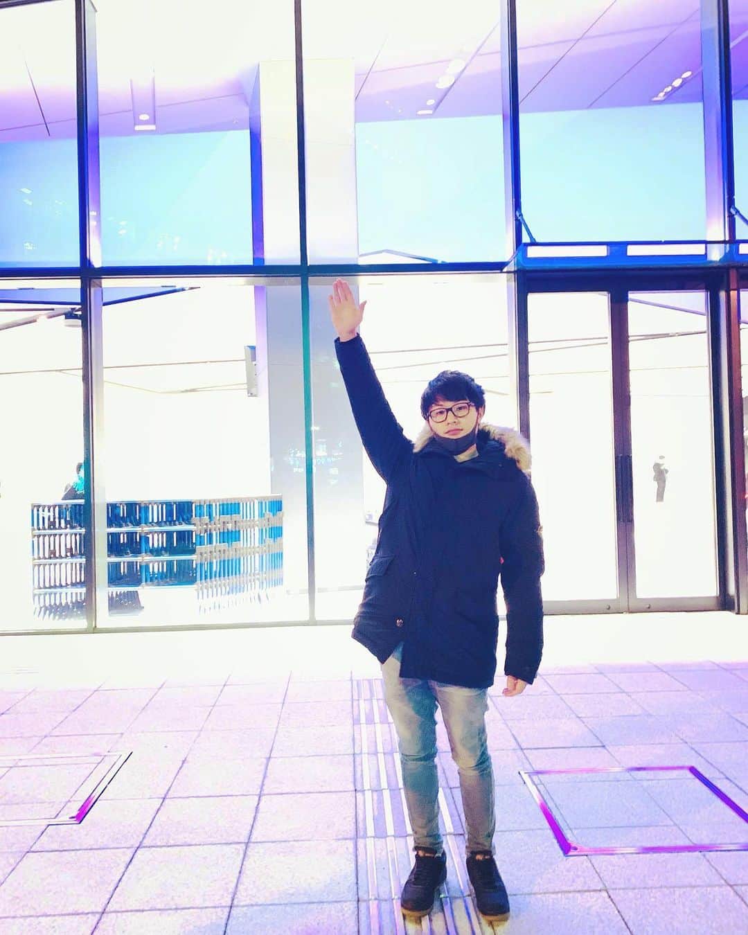のインスタグラム：「晴子さんの歌声に感銘を受けすぎた人、挙手！ 感無量😭😭  #緑黄色社会  #singalong  #晴子さんより歌上手い人教えてください」