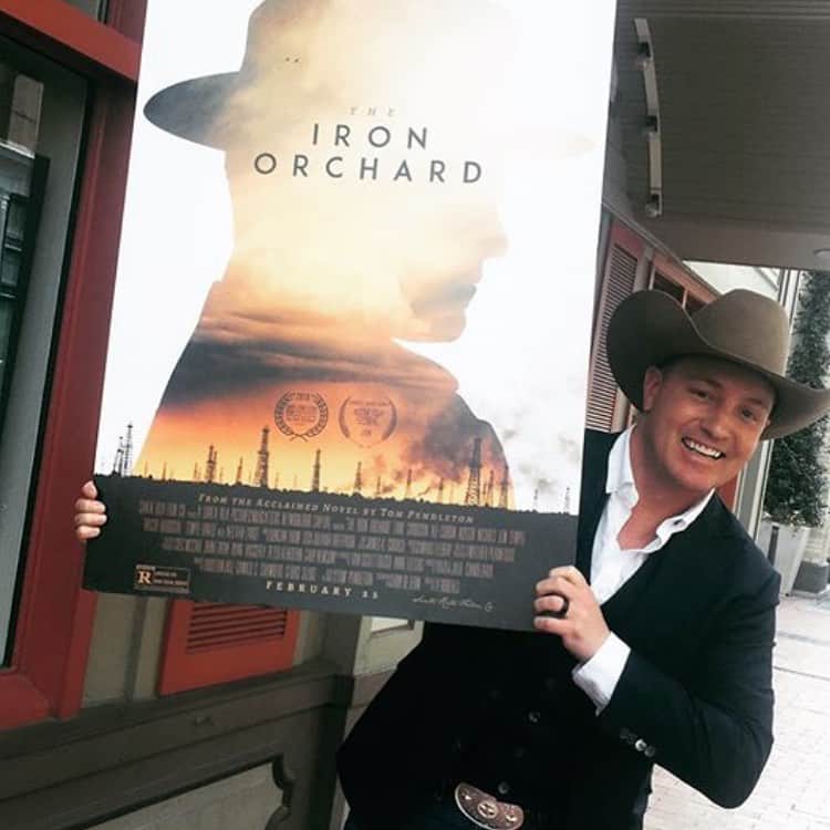 レイン・ギャリソンのインスタグラム：「Looking for a great #film to watch this weekend. Check out the #awardwinning @theironorchardfilm on @amazonprimevideo」