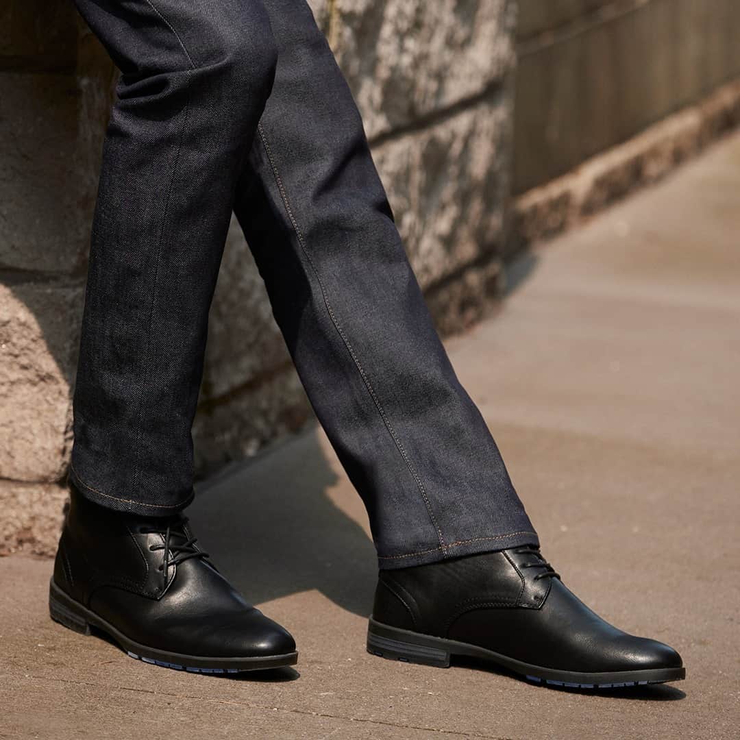 ロンドンフォグのインスタグラム：「Raise the bar on style with these wardrobe staple shoes @Kohls.」