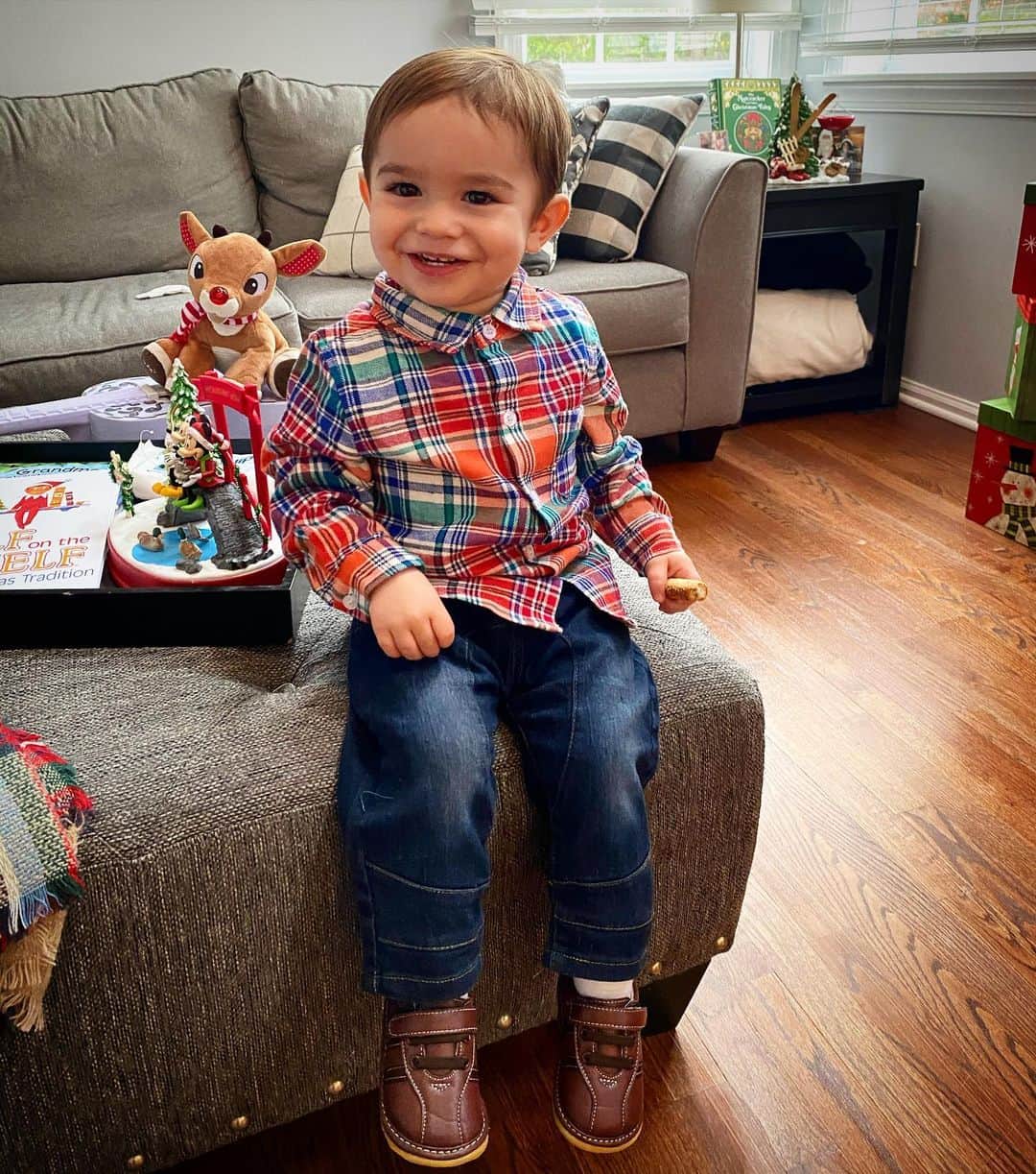 ディーナ・ニコール・コルテーゼのインスタグラム：「Can’t believe next month this little man is going to be a 2 year old🥰 23 months today ! My big boy 😩」