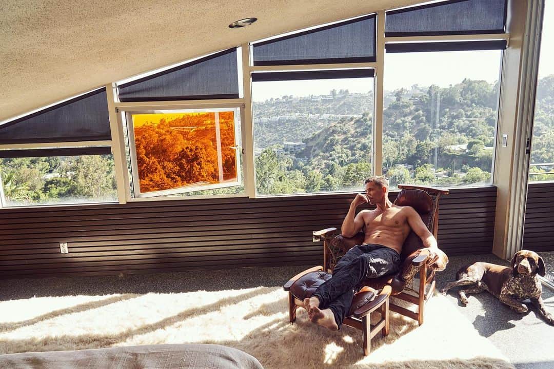 のインスタグラム：「Tex...Ture John Lautner : Garcia House This place was amazing nothing big, just done right! Cutting edge but made you feel right at home.  #architecture」