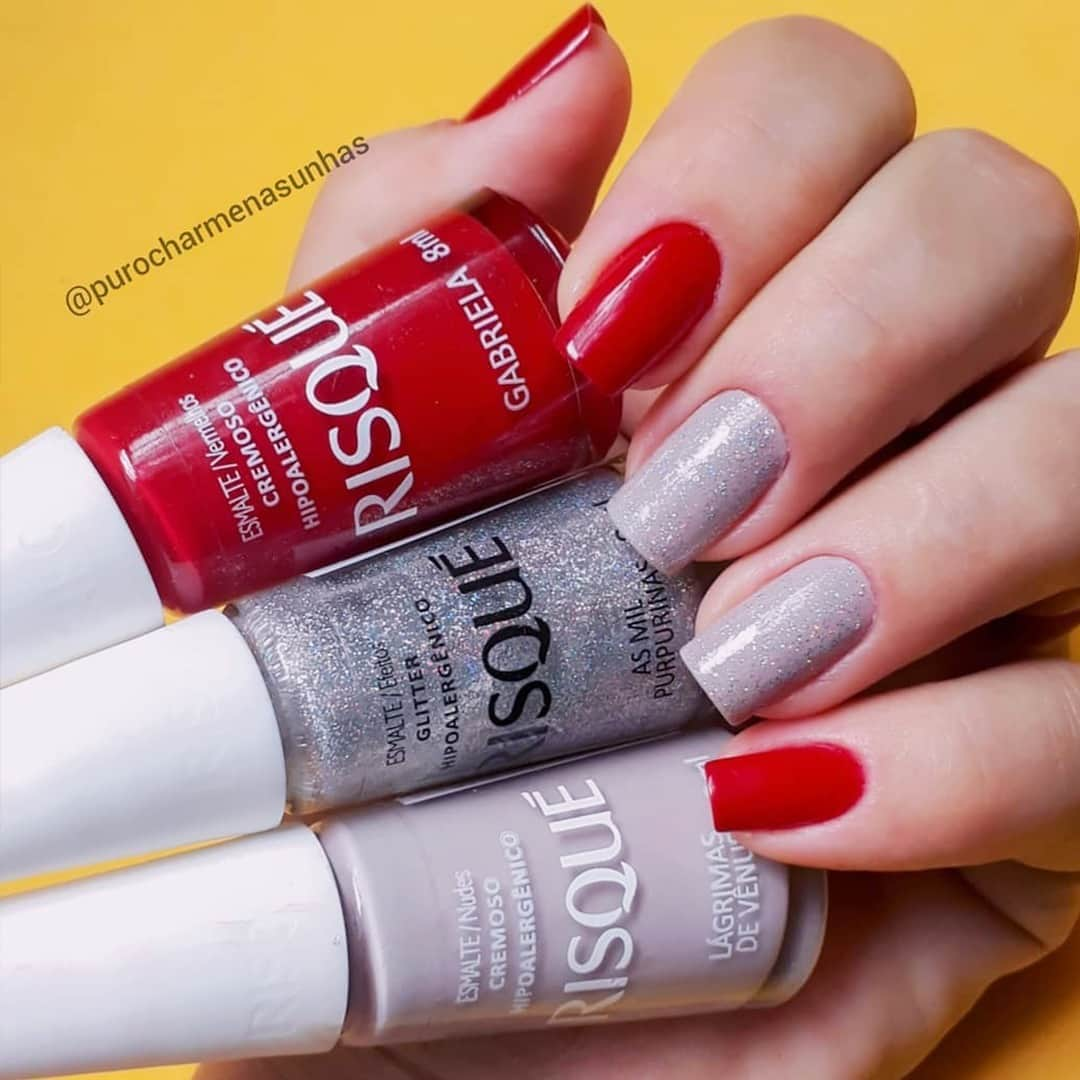 Risqueさんのインスタグラム写真 - (RisqueInstagram)「Personalidade e identidade nas unhas é tudo de bom! 😍 A @purocharmenasunhas apostou em um trio para passar a semana: #LágrimasDeVênus, #AsMilPurpurinas e #Gabriela. A gente adorou o resultado! Quer aparecer por aqui? Poste uma foto usando a #EuQueFizRisqué e compartilhe com a gente. ⠀  #TáNasNossasMãos #Risqué #Unhas #ViciadaEmVidrinhos #UnhasColoridas #Nails #EsmaltesRisqué #RisquéRegular」12月6日 5時01分 - risqueoficial