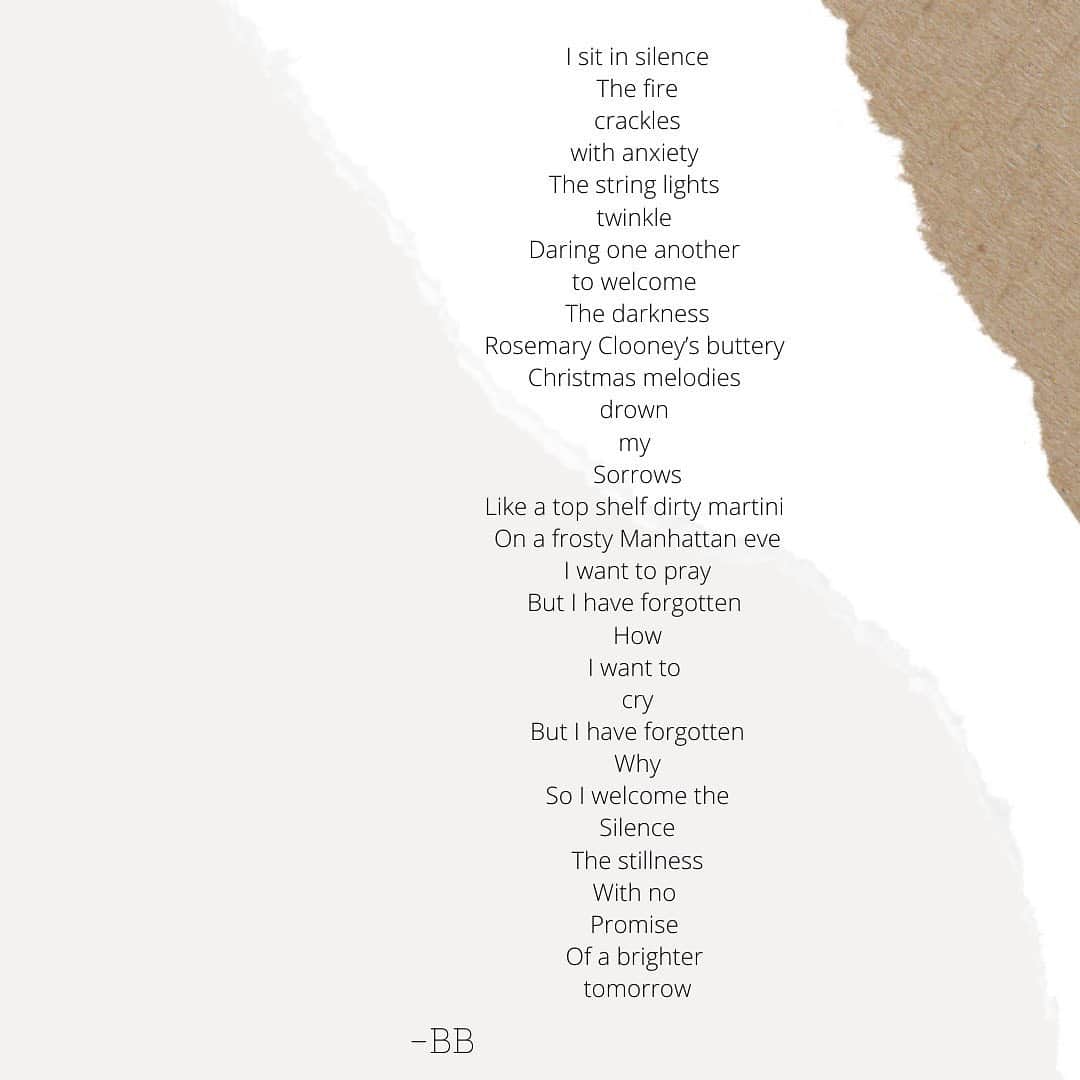 ベス・ベアーズのインスタグラム：「What else is there to do in #2020? Have hundreds of poems just sitting in my notes section. So I guess I can share with you all ! Also will share over @poems_peonies .」