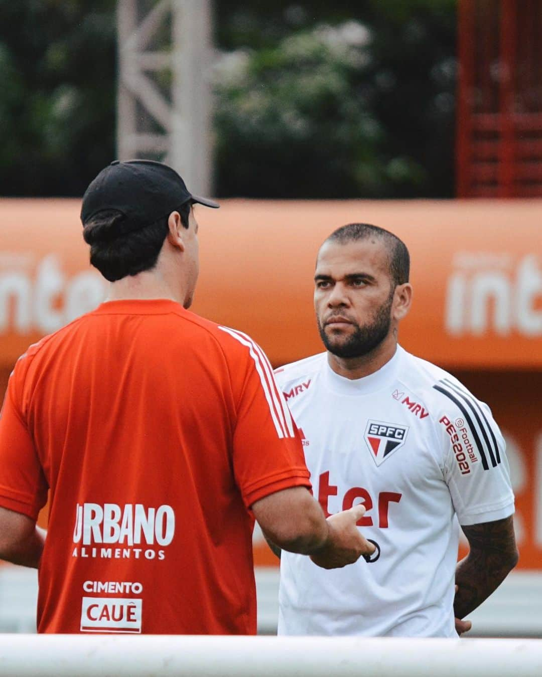 São Paulo FCさんのインスタグラム写真 - (São Paulo FCInstagram)「🏠🔙 ⠀⠀⠀⠀⠀⠀⠀⠀⠀ 🏟 Após 3️⃣ jogos fora de casa, o Tricolor retornará ao Morumbi! ⠀⠀⠀⠀⠀⠀⠀⠀⠀ #VamosSãoPaulo 🇾🇪 ⠀⠀⠀⠀⠀⠀⠀⠀⠀ 📸 Erico Leonan / saopaulofc」12月6日 6時39分 - saopaulofc