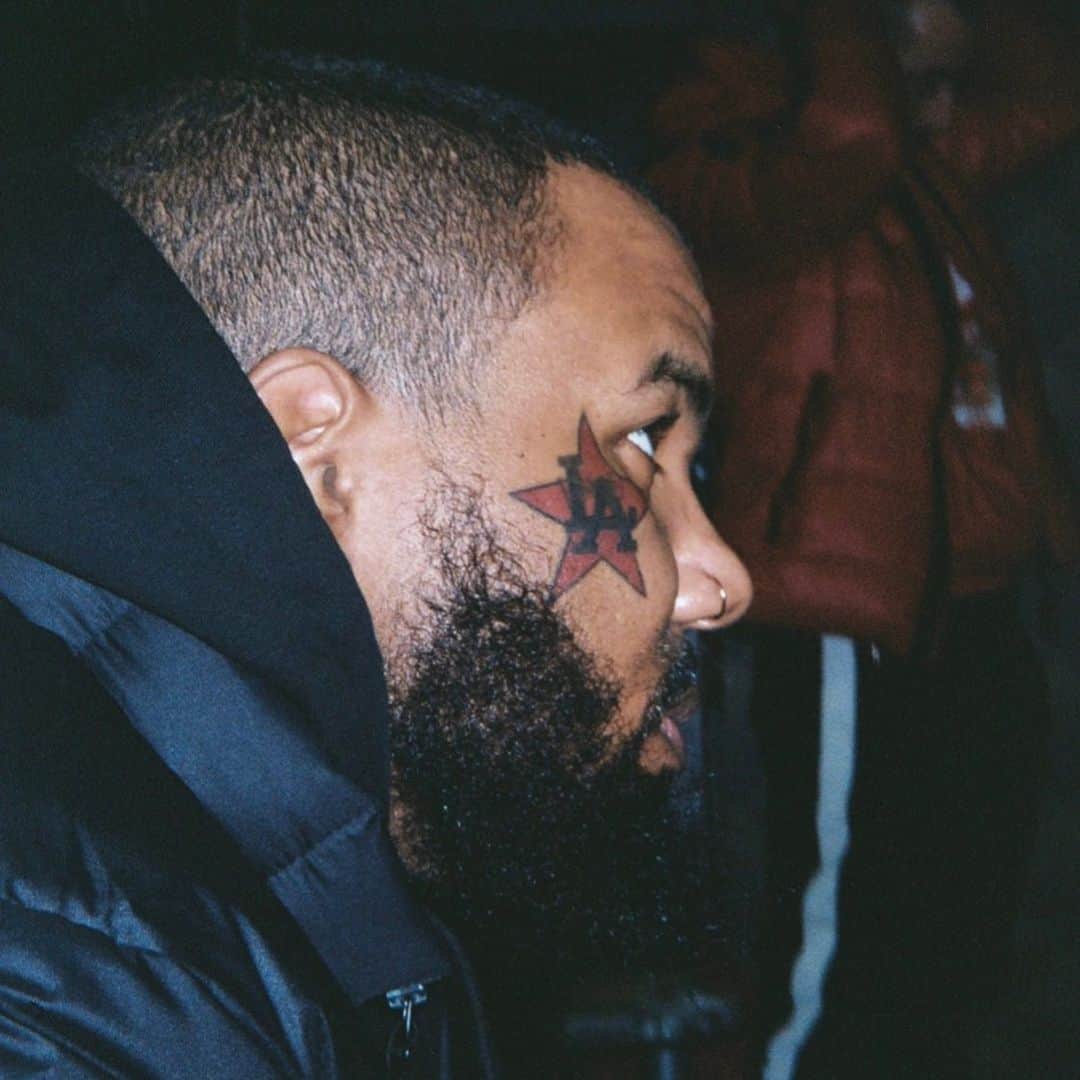 ゲームのインスタグラム：「Been to hell & back.... still here & I got some mo shit for my haters to be mad at. #2021 #YearOfTheGame」