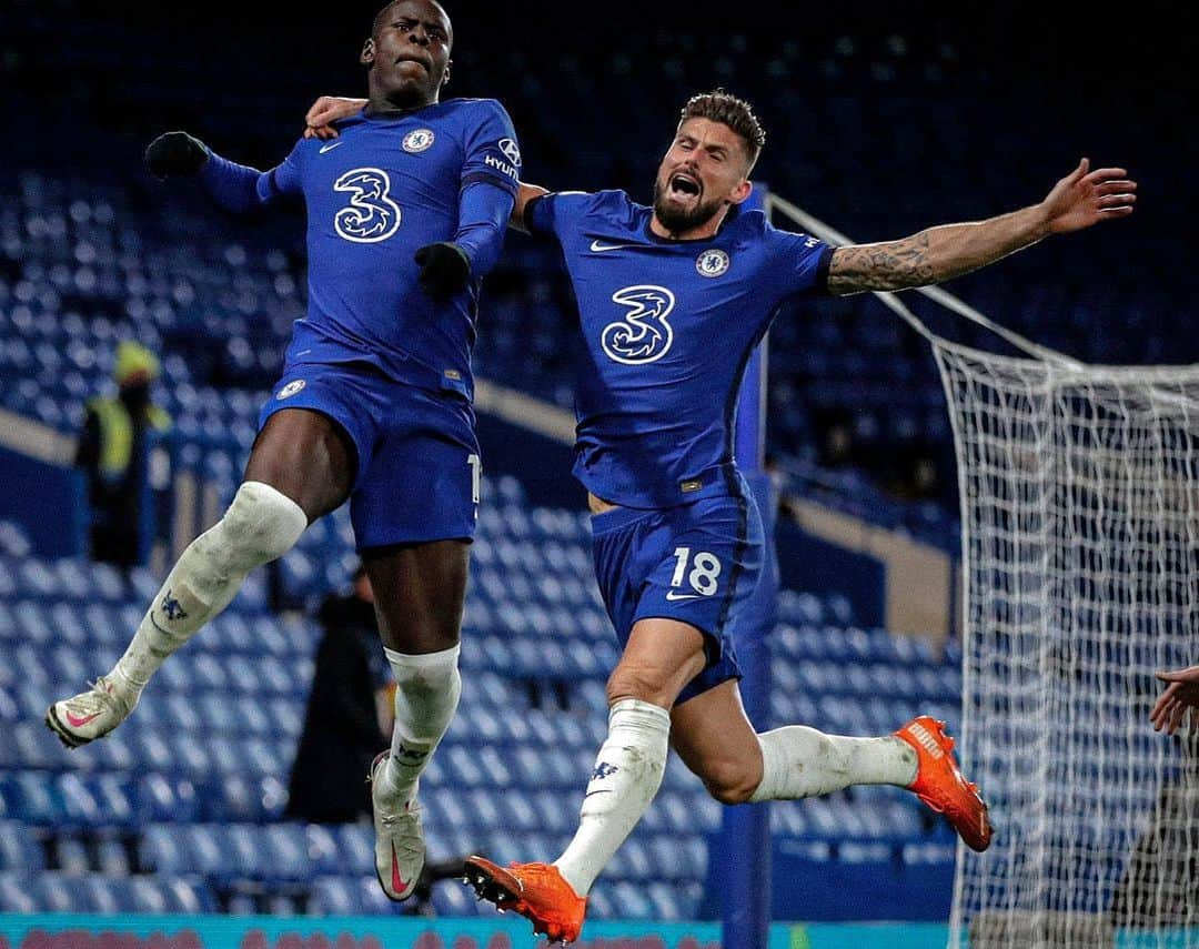 クル・ズマさんのインスタグラム写真 - (クル・ズマInstagram)「Another W another goal ⚽️ Top performance from everyone ! Nice to see the fans back ✊🏿✊🏿 @chelseafc」12月6日 7時47分 - kurtzouma