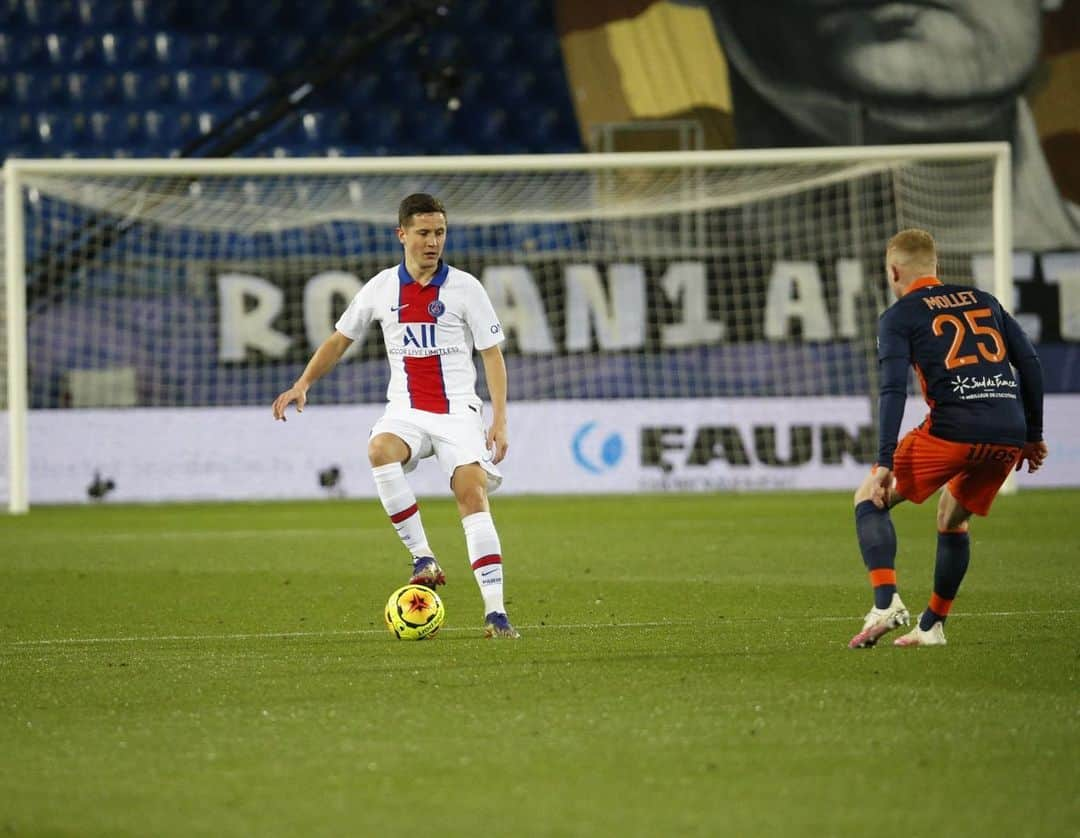 アンデル・エレーラさんのインスタグラム写真 - (アンデル・エレーラInstagram)「Right attitude, right mentality, 3 points 🔴🔵😃」12月6日 7時48分 - anderherrera