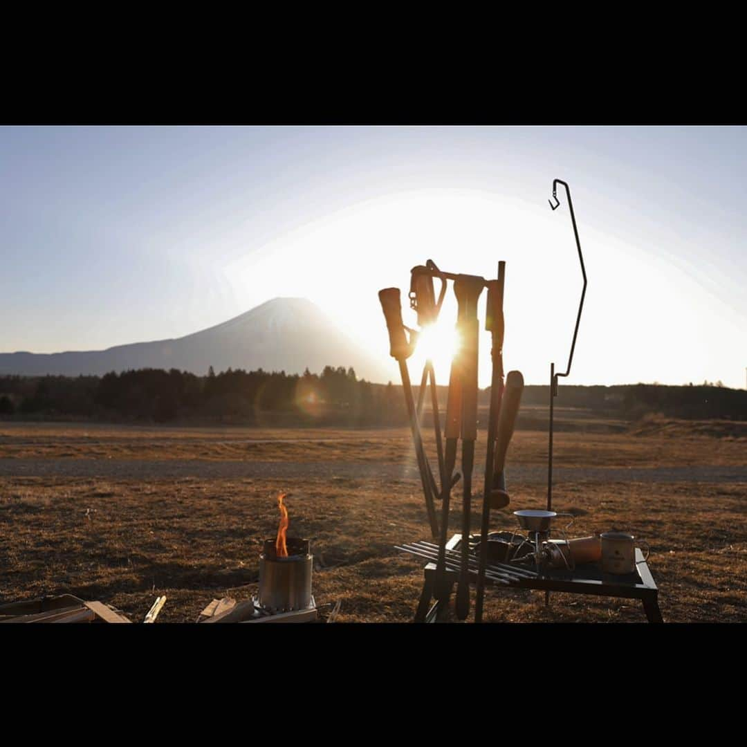 TANYさんのインスタグラム写真 - (TANYInstagram)「oneday  #camp #ソロキャン #ソロキャンプ #solostove  #sanzokumountain  #asimocrafts  #mtfuji」12月6日 8時03分 - tanyphoto