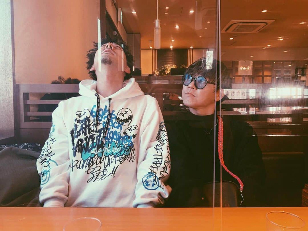 TAK-Zのインスタグラム：「なんで？」