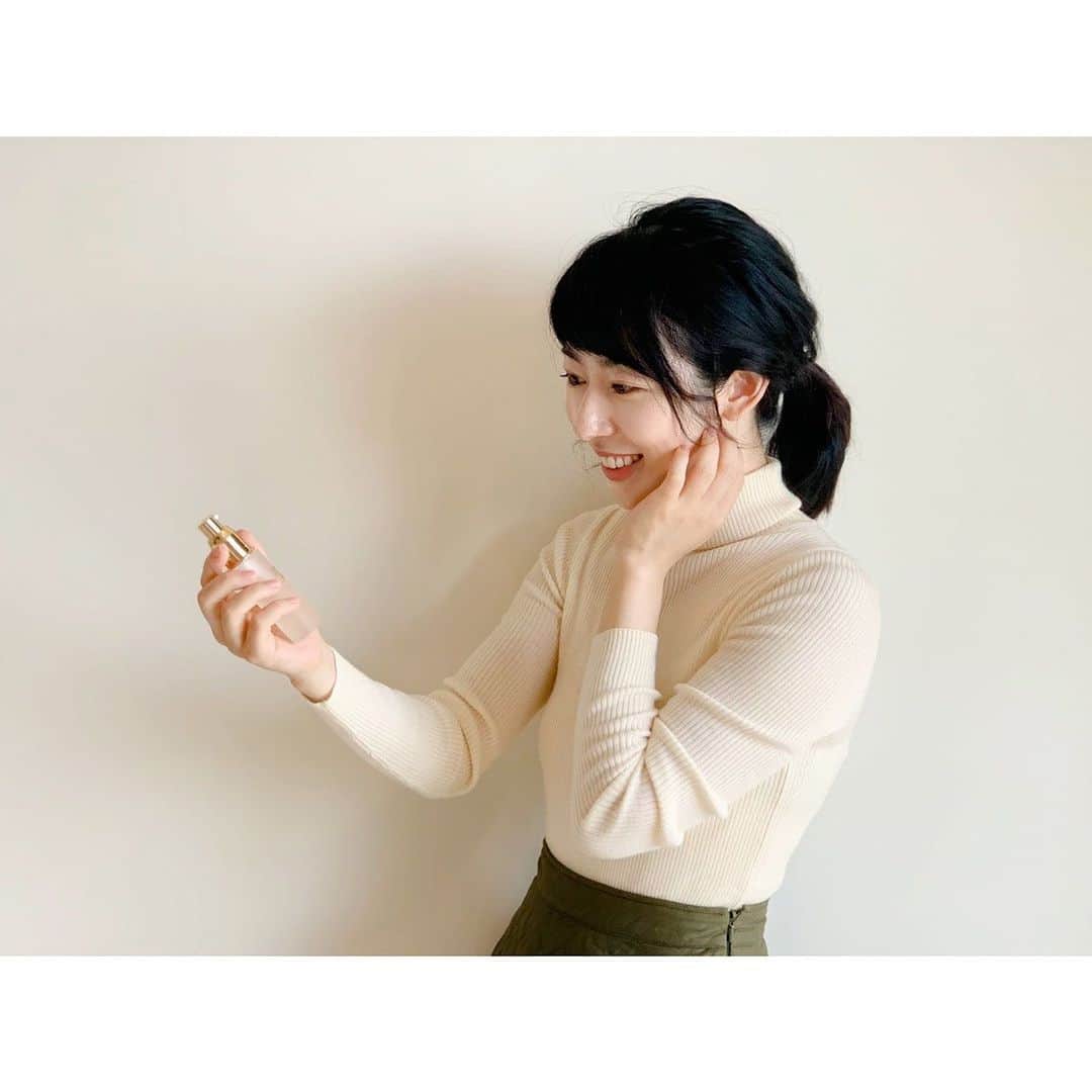 徳山沙季さんのインスタグラム写真 - (徳山沙季Instagram)「. ♡玉城有紀先生が12月2日、二子玉川に新しくクリニックをオープンされました👩‍⚕️ おめでとうございます💐💐 有紀先生のドクターズコスメ、　@yydoctorbeauty　を使い始めてもうすぐ２か月です🙂 . 子どもがいるとなかなかゆっくりと自分のスキンケア時間がとれませんが スキンローション、スキンクリーム、ビューティーエッセンスを毎日必ず使っています🥰 . 毎年季節の変わり目にはお肌がゆらぎがちですが、今年は肌トラブルなく過ごせています。 ３つのアイテムのおかげです✨✨ . 有紀先生のドクターズコスメは、こちらから詳しくご覧いただけます↓♡ https://yydoctorbeauty.com  . . @yydoctorbeauty  #ドクターズコスメ  #コスメ #スキンケア  #skincare  #美容 #保湿  #cosme #cosmetics  #美白 #二子玉川ファミリー皮ふ科 #ゼオスキン #ダーマペン4」12月6日 19時23分 - saki.whitesnow