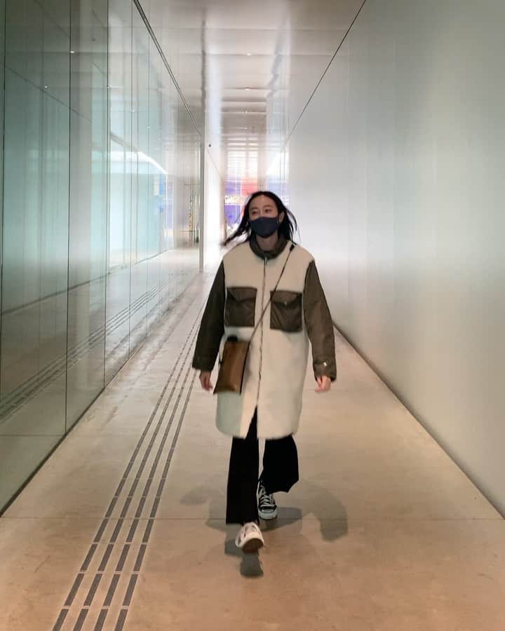 泉見祐希のインスタグラム：「🤖」