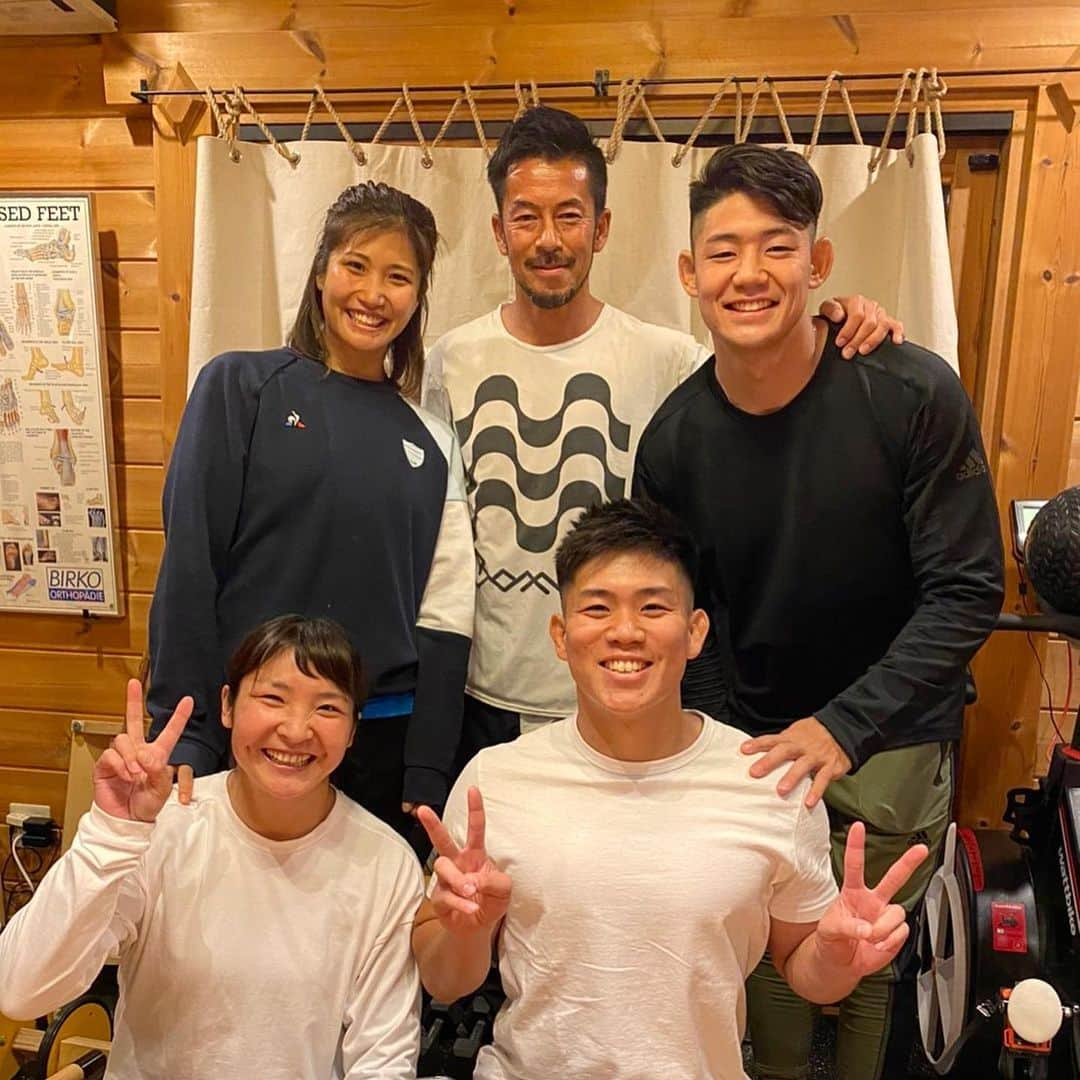 藤田慶和さんのインスタグラム写真 - (藤田慶和Instagram)「京都合宿🦾 佐藤さんありがとうございました！ 2枚目の写真は…家族写真！？笑 #satosports #god #木津 #トレーニング #training」12月6日 18時00分 - yoshikazu15