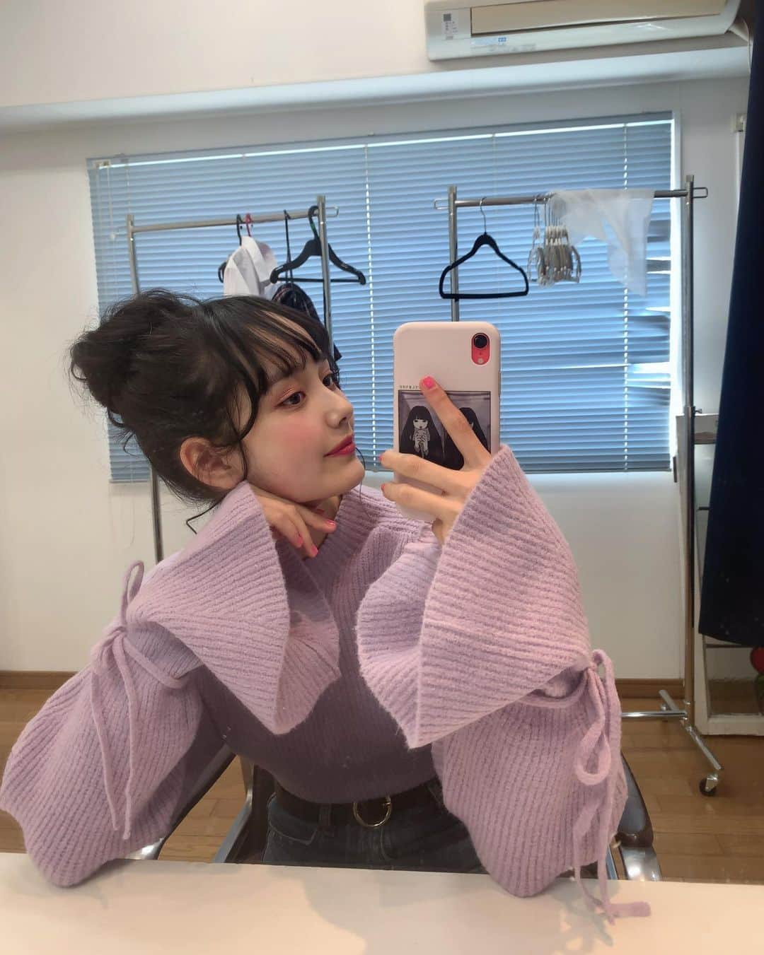 松本恵莉紗さんのインスタグラム写真 - (松本恵莉紗Instagram)「#えりさの私服﻿ ﻿ 袖のデザインが可愛すぎ〜🤦🏻‍♀️💜﻿ ﻿ ﻿」12月6日 19時11分 - elisa_matsumoto