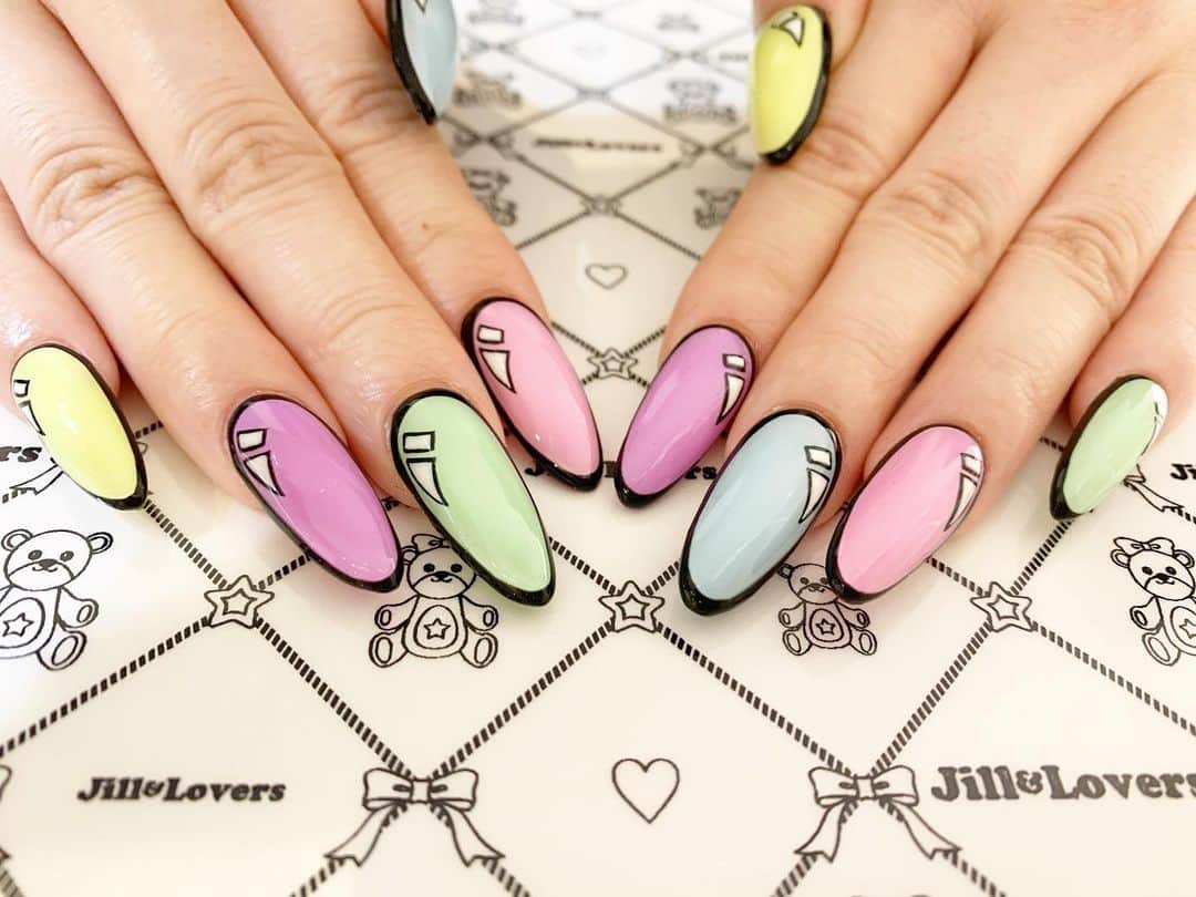 mamijinguのインスタグラム：「@aochanp  今年もありがとう😊 あおちゃんネイルはアニメ化💅✨  #jillandlovers #nail #nailart #paragel #gelneil#gel #ネイル #ネイルアート #me #look #love #かわいい」