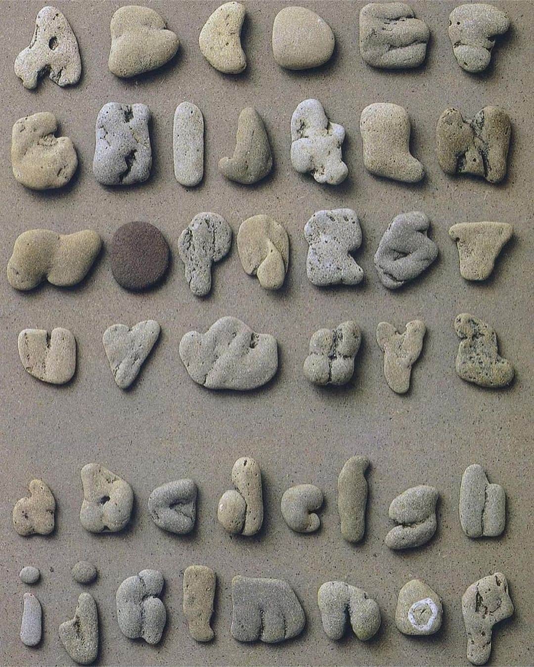 Design Milkさんのインスタグラム写真 - (Design MilkInstagram)「Always mesmerized by Clotilde Olyff’s collected stone alphabet.」12月6日 10時46分 - designmilk