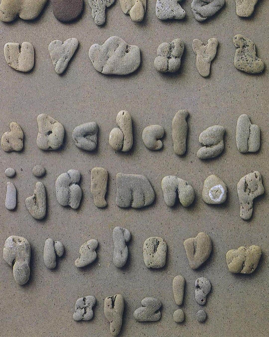 Design Milkさんのインスタグラム写真 - (Design MilkInstagram)「Always mesmerized by Clotilde Olyff’s collected stone alphabet.」12月6日 10時46分 - designmilk