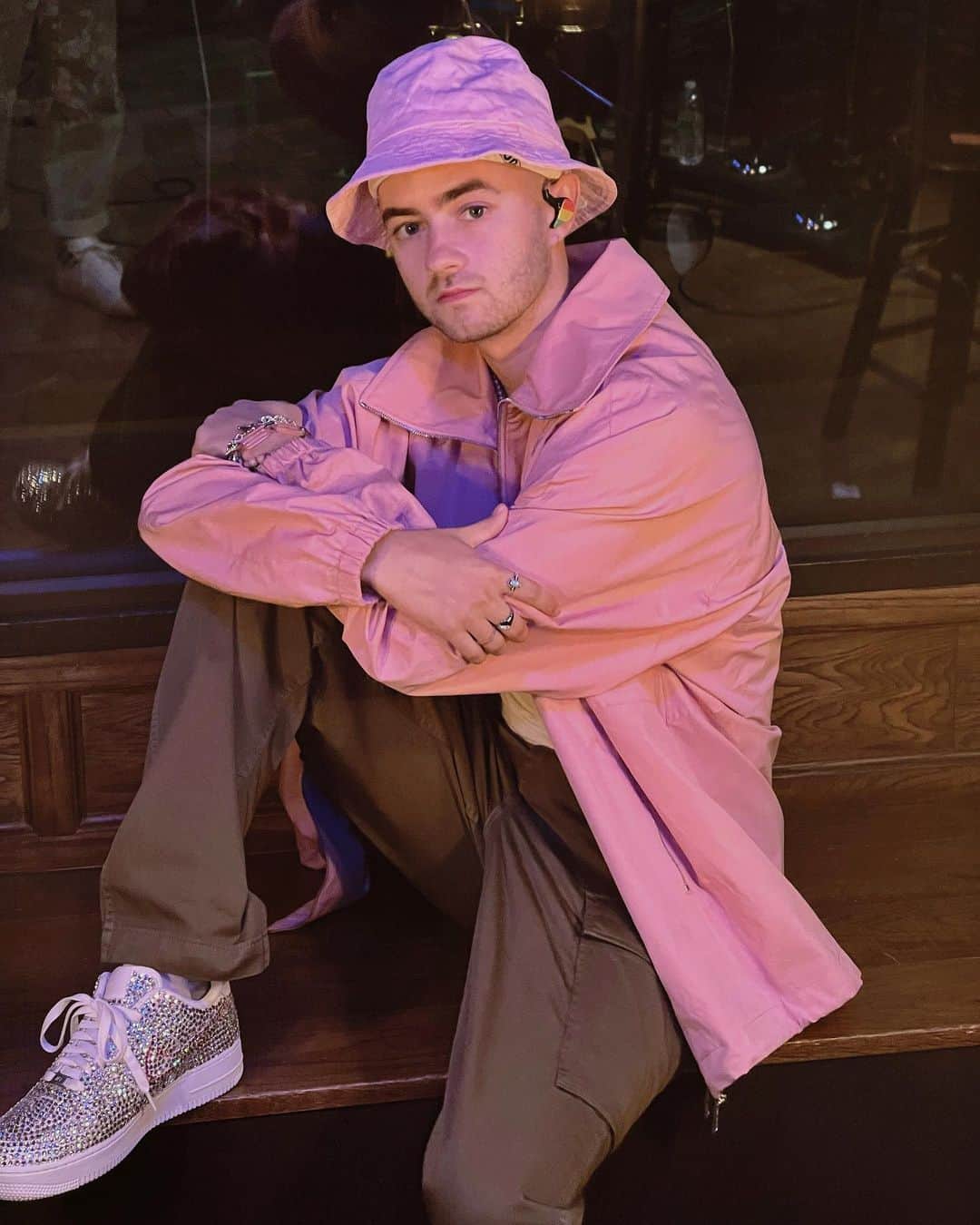 ジャック・ジョンソンのインスタグラム：「Show two was crazy. one to go. Thanks to everyone who’s tuned in so far, y’all some real ones!」