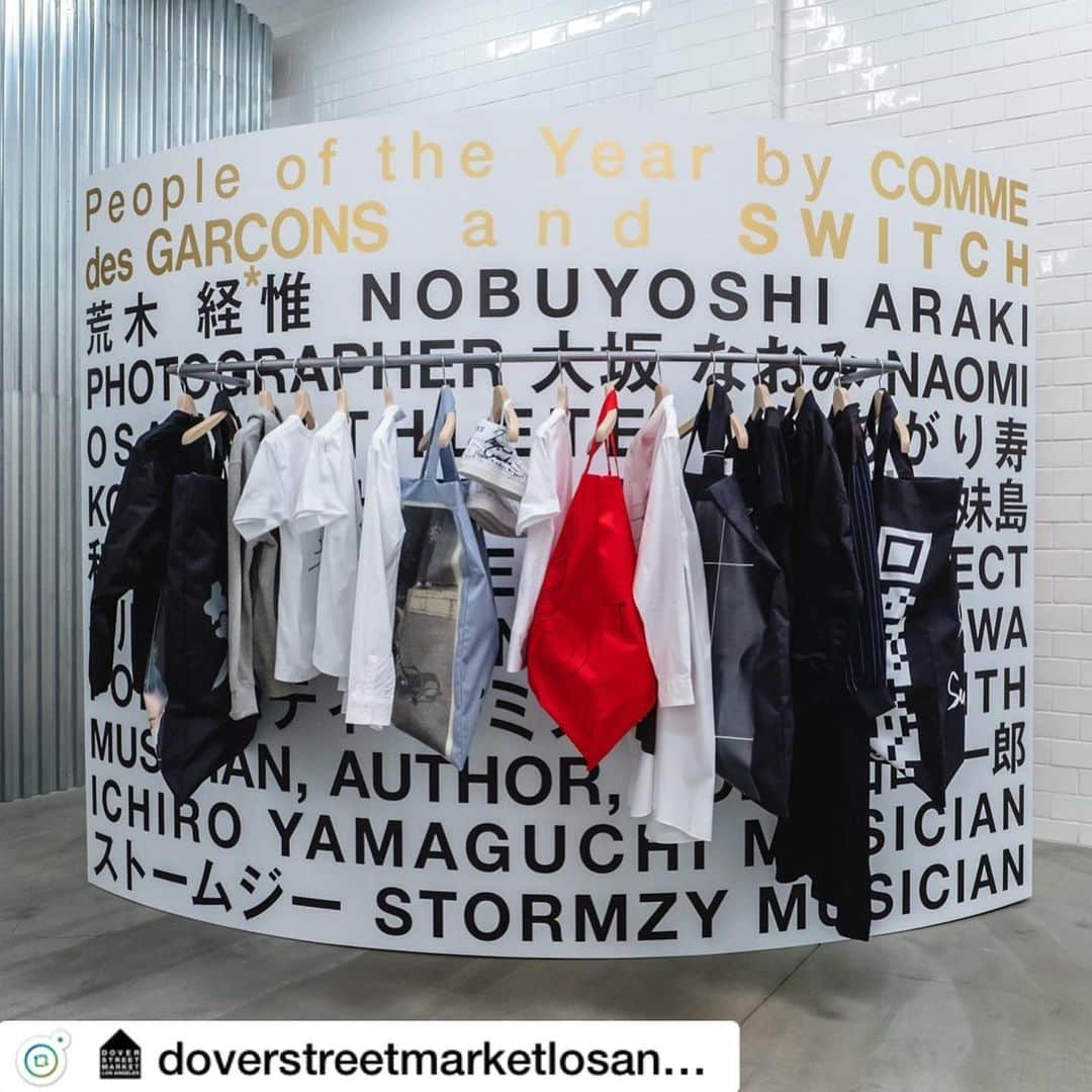 SWITCHさんのインスタグラム写真 - (SWITCHInstagram)「Repost from @doverstreetmarketlosangeles  . People of the Year by Comme des Garçons and SWITCH has arrived at Dover Street Market Los Angeles with a special installation. Also available on the DSMNY E-SHOP. @commedesgarcons @switch_magazine  Honoring people from various fields who have been inspiring the whole world with their amazing work, Comme des Garçons, in tandem with SWITCH Publishing, celebrate their accomplishments. This project features various items of clothing with their contributions of art and messages, designed by Rei Kawakubo.   #NaomiOsaka #NobuyoshiAraki #KotobukiShiriagari #Stormzy #KayukoSejima #ShuntaroTanikawa #IchiroYamaguchi #PattiSmith @switch_magazine  Photography by @lifeinreverie」12月6日 12時01分 - switch_magazine