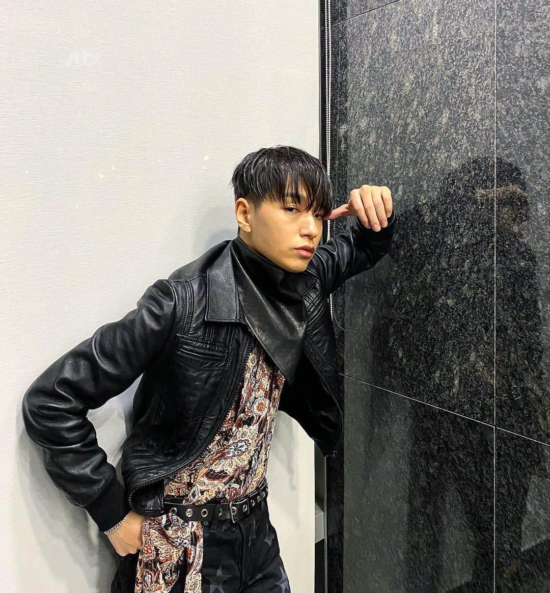 サイモンD のインスタグラム：「쓸애기^^」