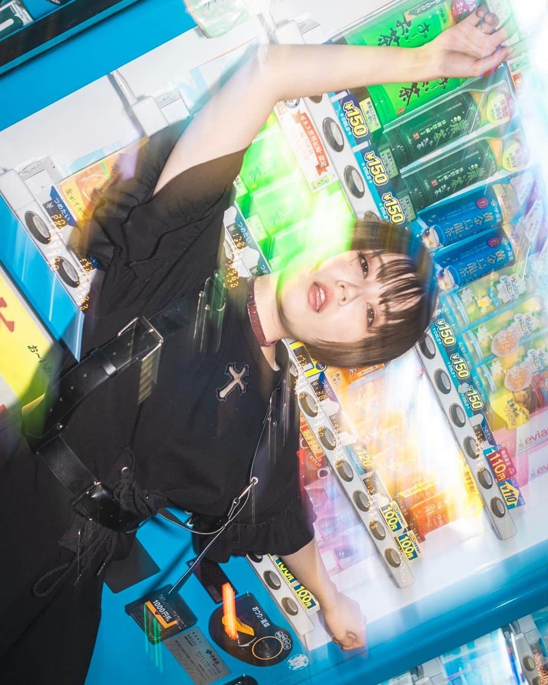 kenta_soyoungさんのインスタグラム写真 - (kenta_soyoungInstagram)「Vending machine. . . . 朝渋谷にいて 昼は下北沢で仕事して また夜渋谷に帰る そんな日です。 . . . model: @luxury_oniku」12月6日 19時29分 - kenta_soyoung