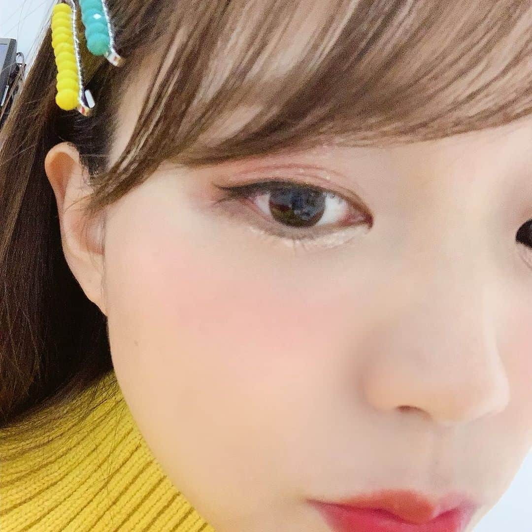 三森すずこのインスタグラム：「跳ね上げラインとキラキララメの日🎄✨」