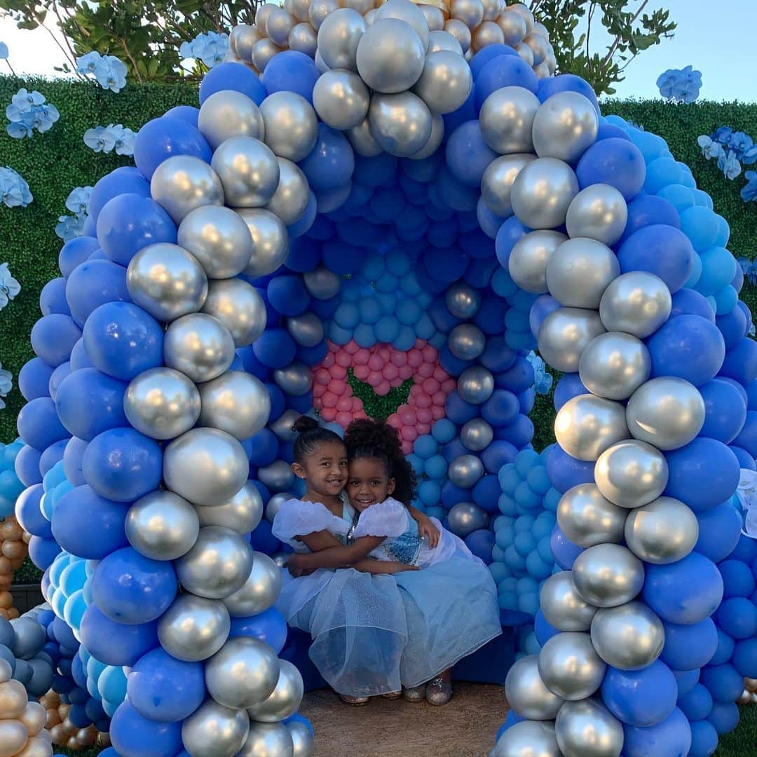 シアラさんのインスタグラム写真 - (シアラInstagram)「Celebrating The Birthday Princess BB’s 4th Birthday! We love you so much! What a magically fun day! @VanessaBryant #Girls 🥰」12月6日 14時12分 - ciara