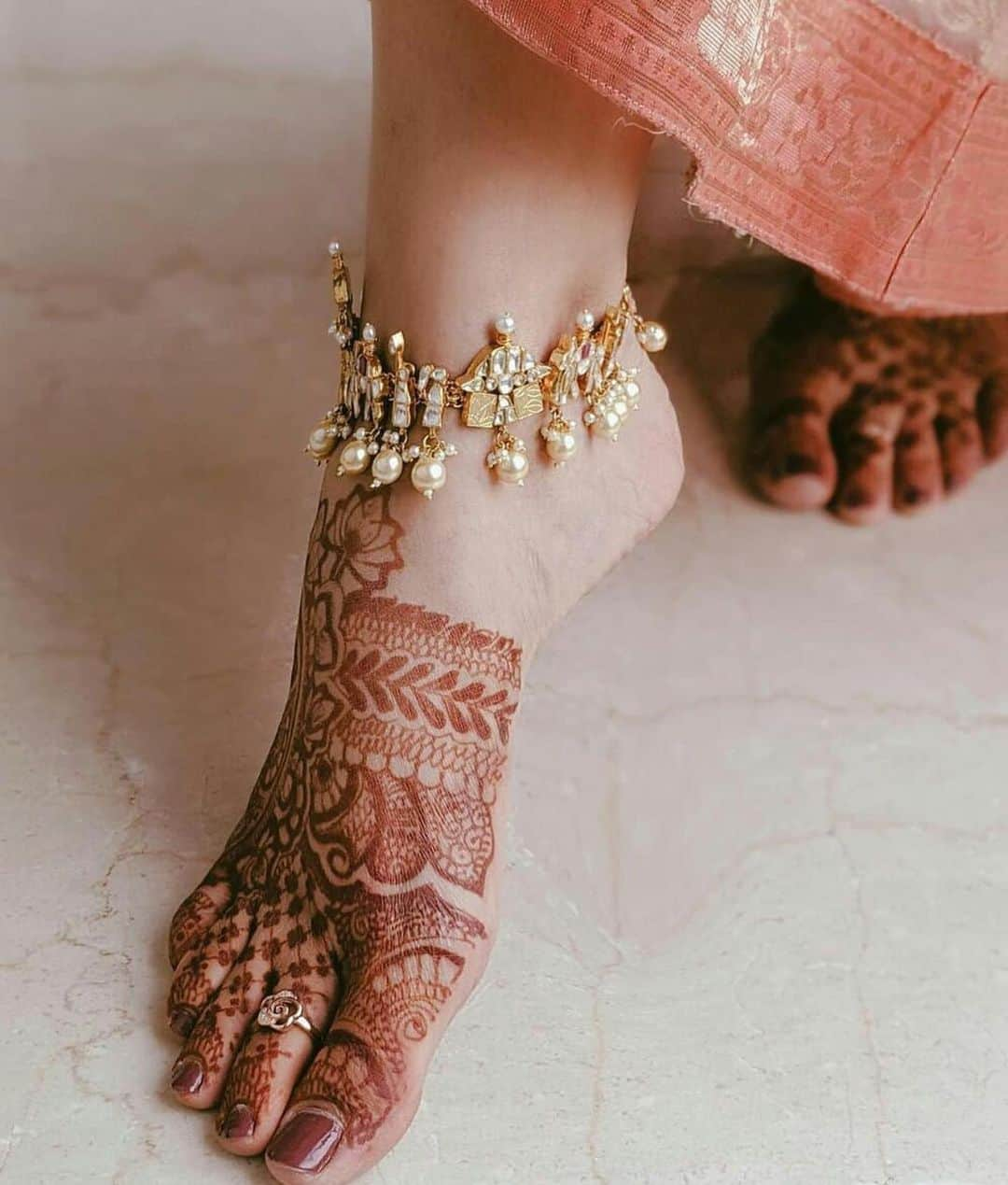 Indianstreetfashionさんのインスタグラム写真 - (IndianstreetfashionInstagram)「Payal inspo from @headtilt 💯 #indianstreetfashion @indianstreetfashion #indianwedding  #wedding #weddingsofinstagram #instawedding  #covidweddingplanning #bridesofindia #bridesofinstagram #indianbridaloutfit #weddinglook  #bridestyle #weddingtrend #trend #jewellery #weddinginspo #weddingplanner #weddingblogger #destinationwedding #weddingchoreography #sangeetperformance #bridaljewellery #couture #weddingjewellery #weddingshopping #weddingseason #wedding2020」12月6日 14時32分 - indianstreetfashion