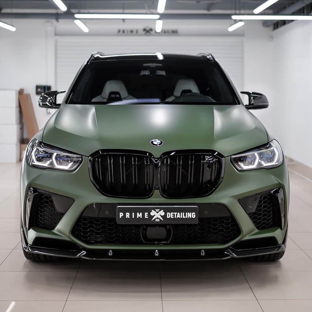CARLiFESTYLEさんのインスタグラム写真 - (CARLiFESTYLEInstagram)「Army Green BMW X5M. 👍🏽or👎🏽? @bmwparadigm @prime_detailing #carlifestyle #x5m」12月6日 14時35分 - carlifestyle