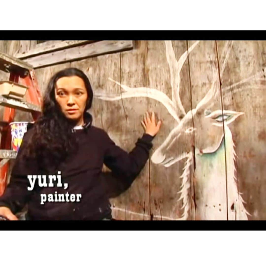 下條ユリさんのインスタグラム写真 - (下條ユリInstagram)「MORE *rare* fun memorabilia from our super collaboration. Insane team work + 150 years old barn + 22 feet of abandoned boat + 36 gallons of paints + 50 gallon steel drums = 240 hours of labor of love   “salvage + assemble”  4 Barnstormers at Space Gallery Portland, Maine (2006)  @space538   Nice documentary film on bio link 🤍👆🏼  #TheBarnstormers  #SpaceGallery #Portland #Maine  #OldBoat #OldBarn  #DavidEllis #ChuckWebster #MikeHouston #YuriShimojo」12月6日 14時43分 - yurishimojo