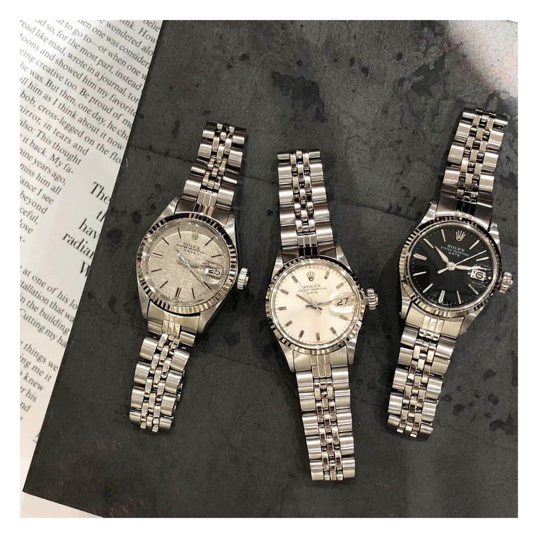 HIROBさんのインスタグラム写真 - (HIROBInstagram)「-名古屋タカシマヤゲートタワーモール店-﻿ ﻿ オイスターのジュビリーブレスは﻿ ジュエリー感覚で身につけられる腕時計。﻿ ﻿ ニットの上から着けたり、﻿ 休日はリングをプラスして華やかに。﻿ ﻿ 様々なスタイリングをお楽しみいただけます。﻿ ﻿ vintage rolex oyster﻿ （SS×18kwg） ¥360,000+tax﻿ ﻿ vintage rolex oyster﻿ （SS×18kwg） ¥330,000+tax﻿ ﻿ vintage rolex oyster﻿ （SS×18kwg） ¥330,000+tax﻿ ﻿ 店舗からの通販対応も可能です！﻿ ﻿ 電話でのご相談受け付けておりますので﻿ 気軽にお問い合わせくださいませ。﻿ ﻿ ﻿ お問い合わせ先:052-589-8937﻿ (営業時間10:00～21:00）﻿ ﻿ ﻿ #hirob　 #hirobnagoyatgm　 #baycrews　 #vintagewatch #antiquewatch﻿ #rolex﻿ #oyster﻿ #vintageoyster﻿ #outfit  #coordinate﻿ #cassis﻿ #morellato﻿ #フォロー #ヴィンテージショップ　 #大人コーデ　 #大人カジュアル　 #ベイクルーズ　 #ロレックス﻿ #オイスター﻿ #ヴィンテージロレックス﻿ #アンティークウォッチ #カシス﻿ #モレラート﻿ #ヒロブ」12月6日 15時10分 - hirob.jp