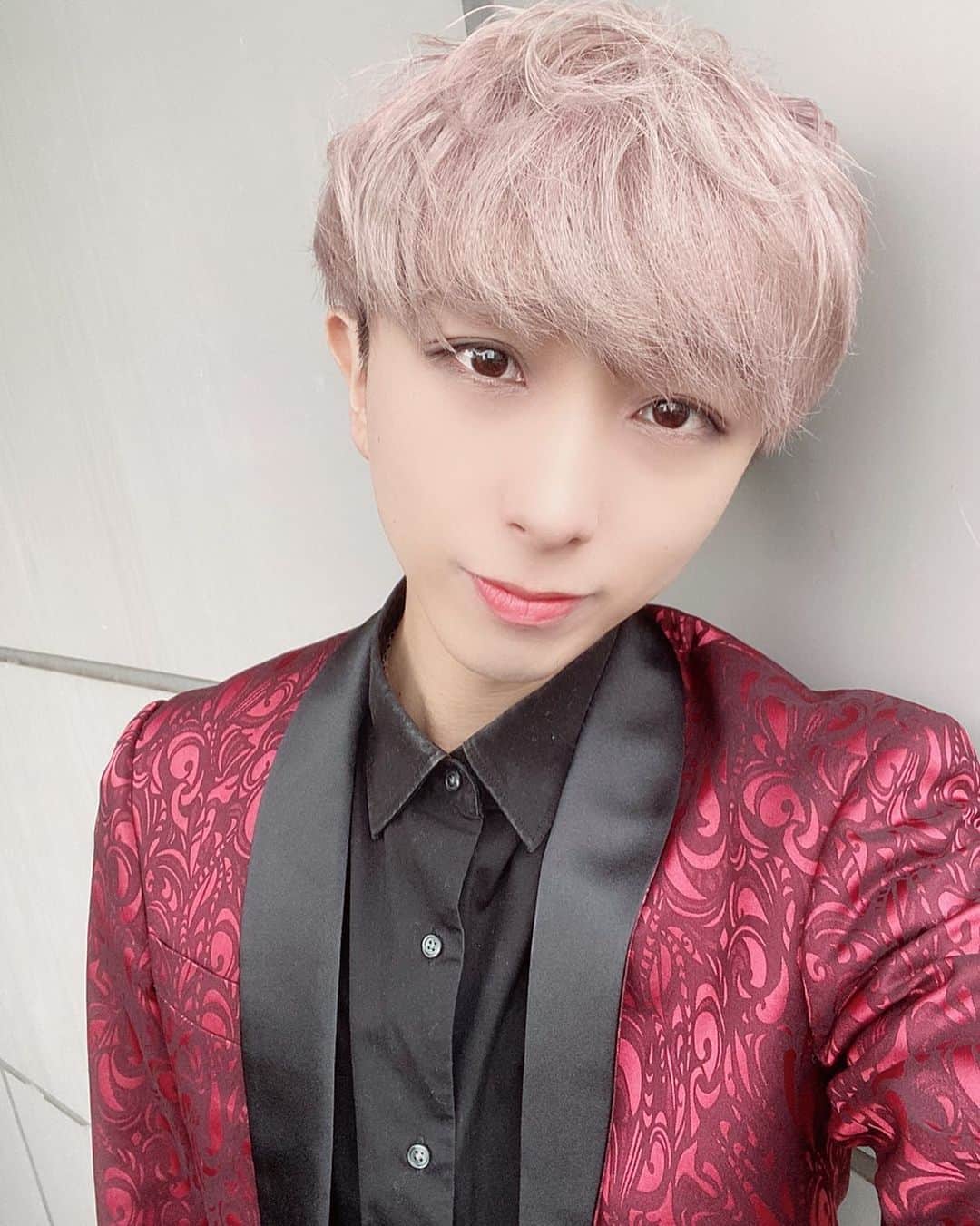 のインスタグラム：「ブザービーターラストリリイベ全力で楽しもうな🥺  #buzz_er #ブザー #idol #f4f #followforfollowback #like #instagood  #instalike #いいねした人で気になった人フォロー #いいね返し #followｍe #좋아요　#좋아요반사　#팔로우미　#ブザービーター」