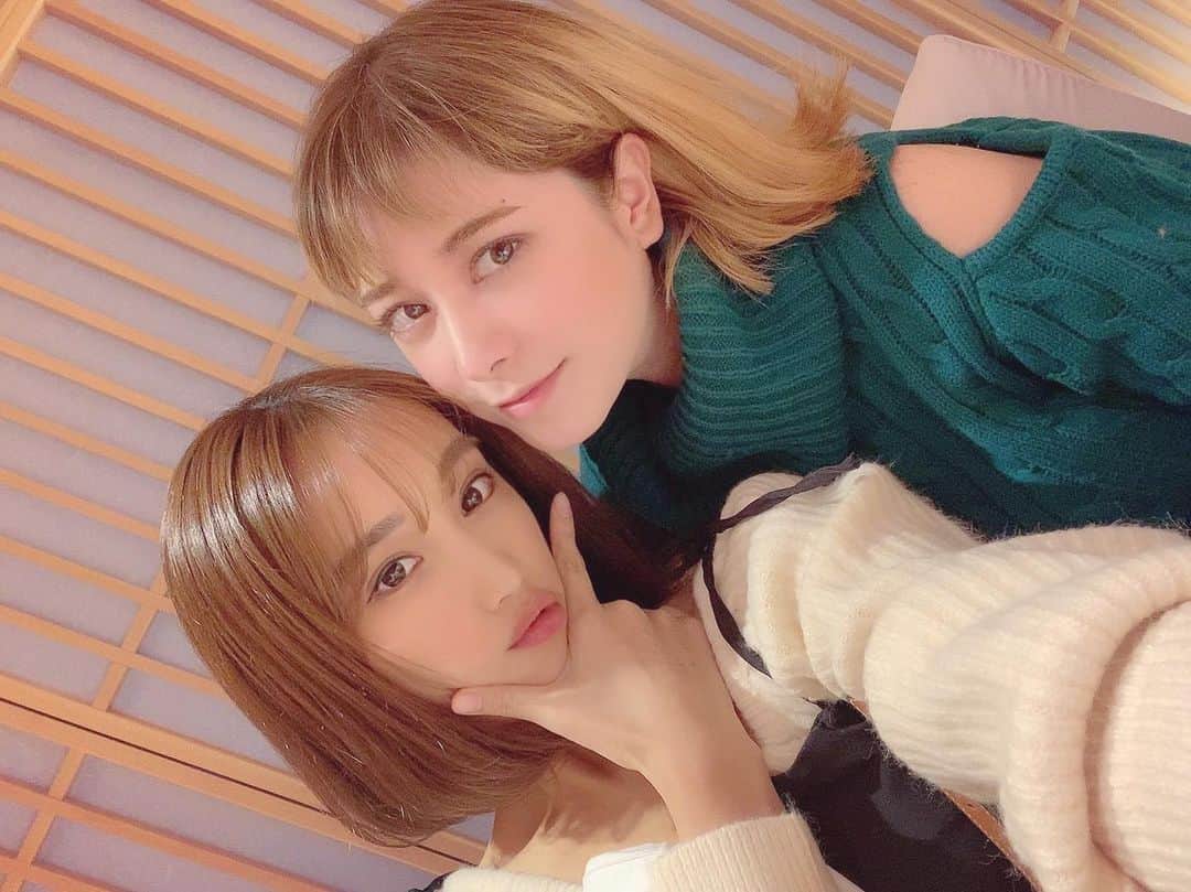 のインスタグラム：「1ヶ月以上会えてなくて寂しくって、久しぶりに会ったら少し照れたし泣ける程嬉しかった😂💓また話のネタできたので今週も楽しみまる🥰  @salio.fficial #あざとい女子　#あざとい系女子 #あざとい #可愛い女の子 #可愛い　#岡田サリオ　#お洒落さんと繋がりたい #オシャレな人と繋がりたい #グラビア　#ボブ #ボブヘアー #食いしん坊女子 #食いしん坊　#ダイエット　#グルメな人と繋がりたい」