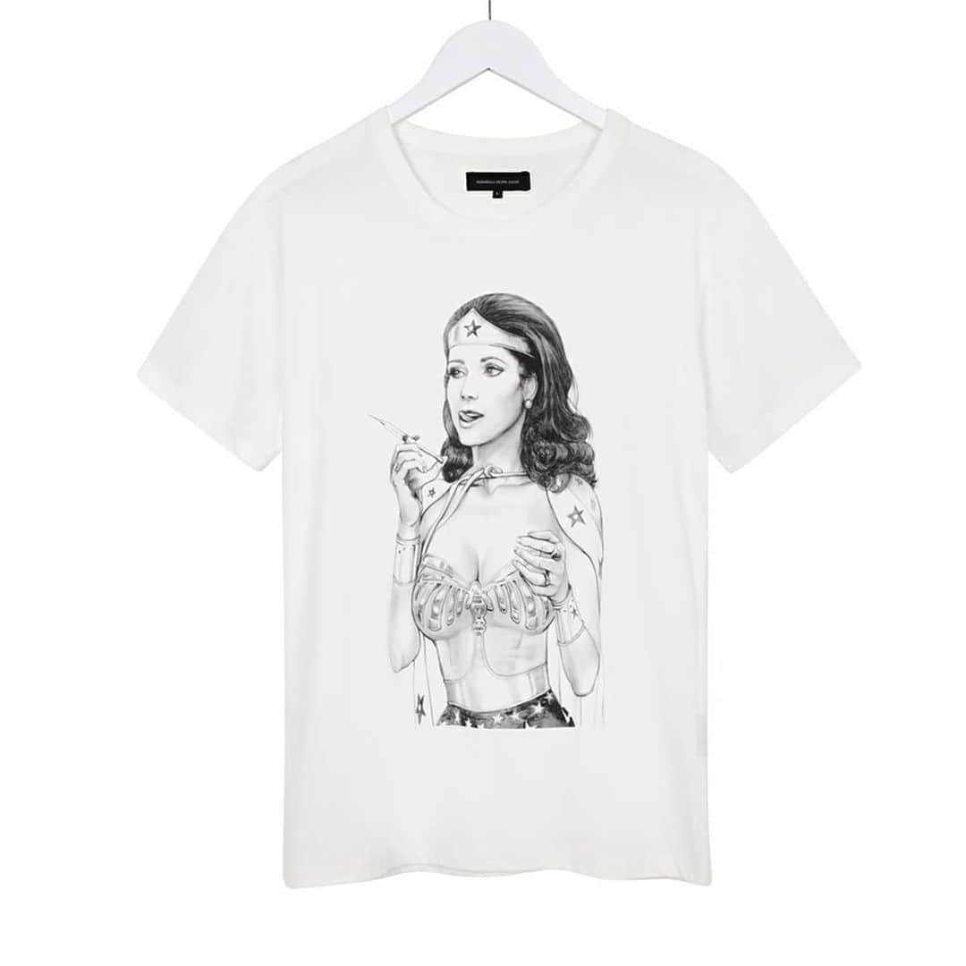 パサレラデススクアッドさんのインスタグラム写真 - (パサレラデススクアッドInstagram)「New T-shirts now available.  As always with Passarella, made in England with Japanese fabric. . The full collection can be viewed via the link in the bio. X . . . . . . .  #london #fashion #mensfashion #mensstyle #madeinjapan #madeinengland #tshirt #limitededition #embroidery #print #england #springsummer #shirt #unisex #superheroes #captainamerica #wonderwoman #superman」12月6日 16時18分 - passarelladeathsquad
