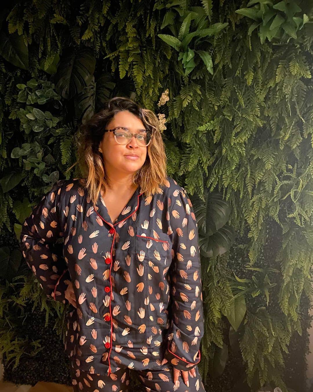 Preta Gilのインスタグラム：「Primeira madrugada de folga na #stephousemozis sendo modelo do meu amor @rodrigogodoy_ que falou “olha pra cá que esse cantinho com essa luz vai dar uma foto linda” e deu !!! Te amo #mozis4ever #pretaegodoy」