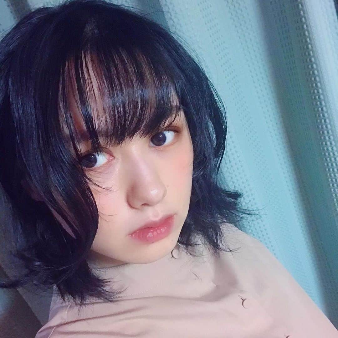 宮澤じゅりのインスタグラム：「. . 髪の毛を巻くの失敗したと思っけど、意外と大丈夫だった◎ ・ ・」