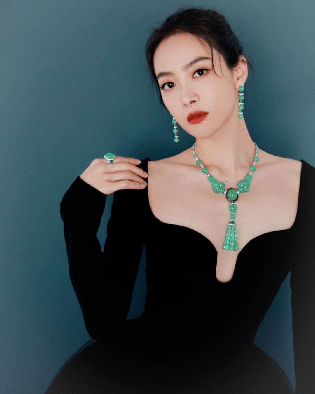 ビクトリアさんのインスタグラム写真 - (ビクトリアInstagram)「@cartier 💚」12月6日 17時41分 - victoria02_02