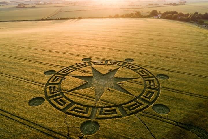 National Geographic Travelさんのインスタグラム写真 - (National Geographic TravelInstagram)「Photo by @robert_ormerod / An aerial view of a crop circle near Sixpenny Handley in northeast Dorset, England. During the months of June, July, and August formations like this appear overnight in Wiltshire and the surrounding counties. This part of the United Kingdom is famous for crop circles, and people travel from all over the world to see one in person.」12月7日 4時37分 - natgeotravel
