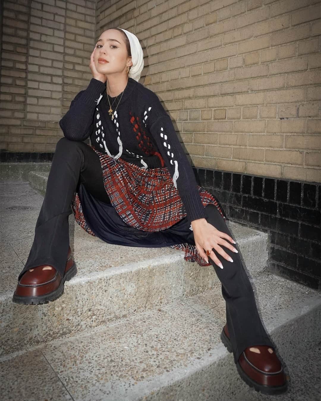 DKNYのインスタグラム：「@MariaAlia wears the #DKNY Fall 2020 collection. Explore the full look on DKNY.com. #DKNYSTATEOFMIND」