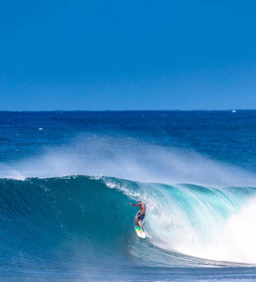 のインスタグラム：「Back in Hawaii ~ Special place in my heart. . 📷: @tallteef」