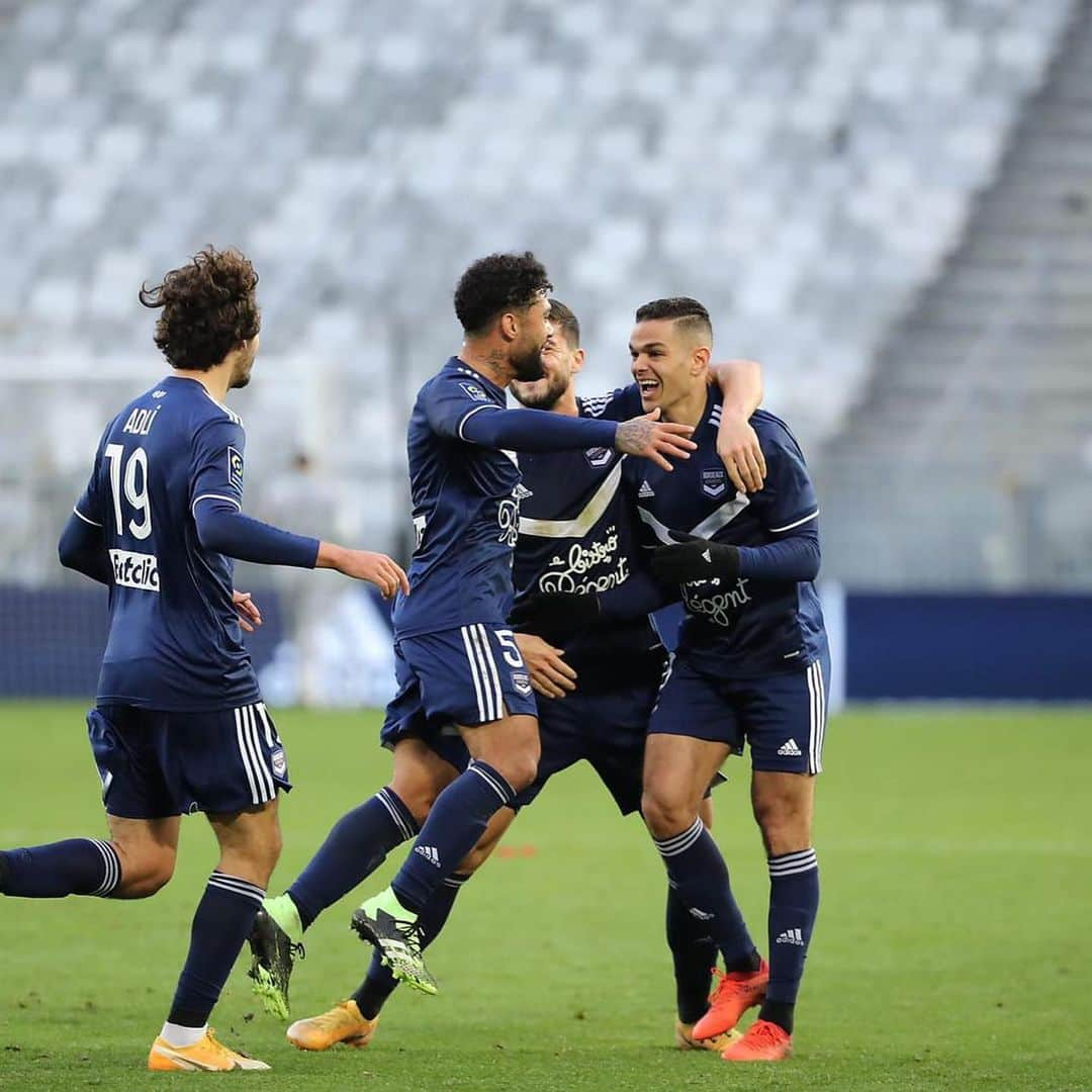 ハテム・ベン・アルファさんのインスタグラム写真 - (ハテム・ベン・アルファInstagram)「+ 3 Quel plaisir !!  Bravo à toute la team 💪🏼 @girondins」12月7日 4時35分 - hatembenarfaofficiel