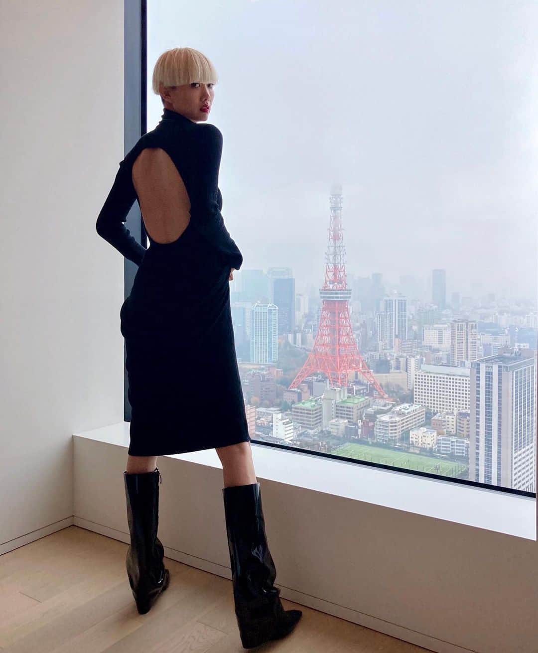 のインスタグラム：「東京タワーを独り占め😌🗼✨」