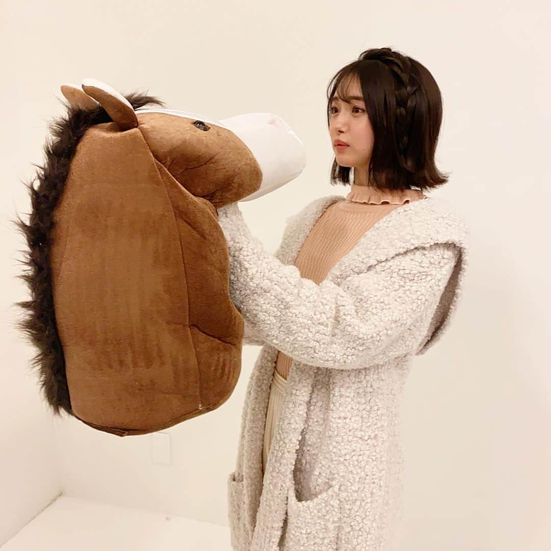 市川美織さんのインスタグラム写真 - (市川美織Instagram)「予想はハズレちゃったけどお馬さんの走ってる姿を見るの好きみたいなので、当たる当たらない関係なく楽しい🏇♡ #OUCHIDEKEIBA #チャンピオンズカップ」12月6日 19時55分 - miori_ichikawa