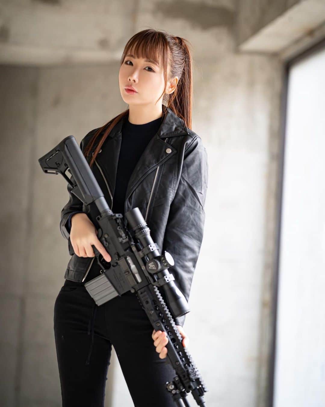 坂地久美さんのインスタグラム写真 - (坂地久美Instagram)「gun deta.🔫💞 VFC SR25ECC  NIGHTFORCE ATACR 4-16×42 F1 C615  magpul ストック、グリップ B&T ATLAS V8 バイポッド angrygun socom762タイプサプレッサー   ✨Shooting location✨ Wonder Vogelfield  📸Photo by Yusuke Ito #ワンダーフォーゲルフィールド #gundeta #VFC #magpul #nightforce #サバゲー #サバイバルゲーム #Gunドル #tacticute #生存遊戲 #サバゲー女子 #サバゲーファッション #military #tactical #tacticool #tacticutest #airsoft #airsoftgirl #airsoftworld #airsoftnation #airsoftphoto #girlsandgun #girlwithgun #airsoftlove #gungirl #インスタグラビア #コンバットマガジン #COMBATMAGAZIN #sakachikumi #坂地久美」12月6日 19時59分 - sakachikumi