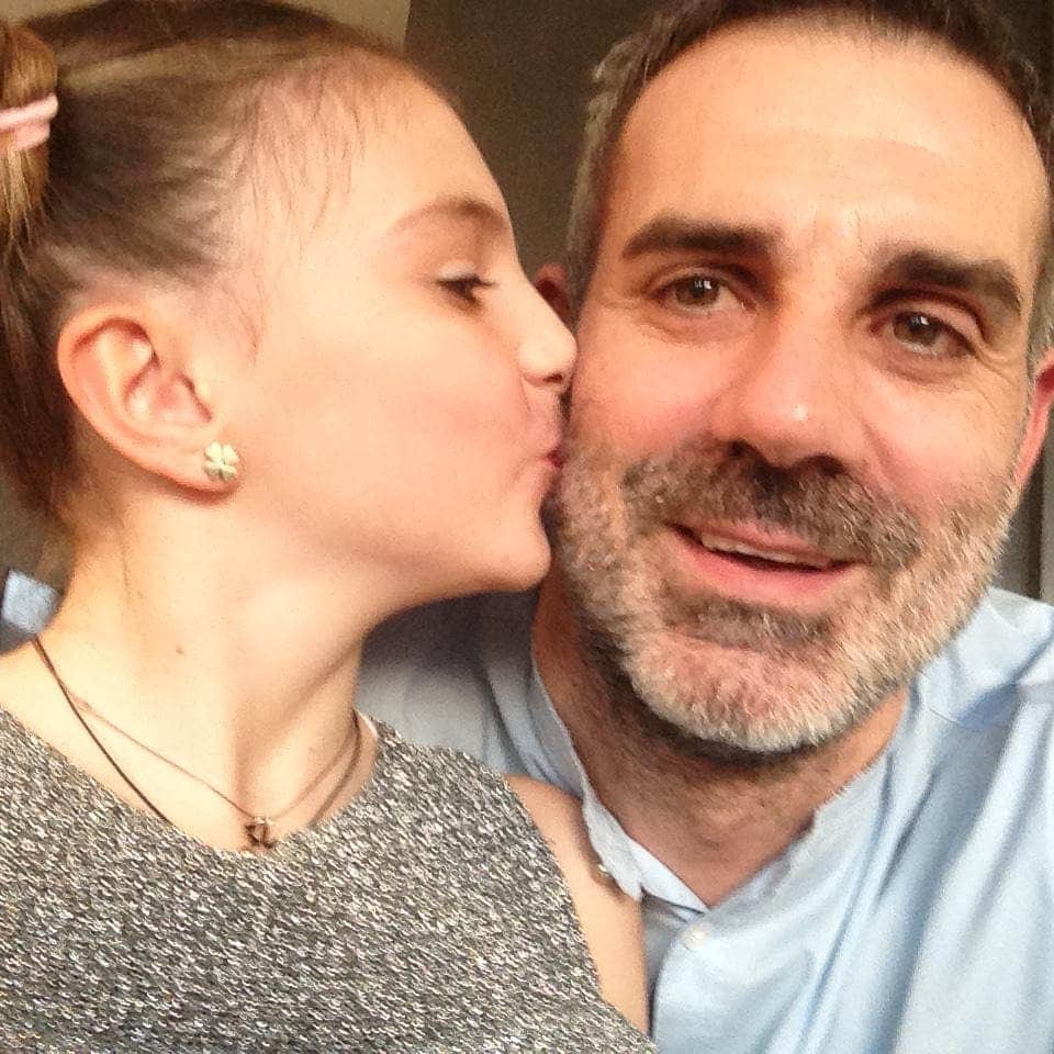 ステファノ・ソレンティーノのインスタグラム：「Auguri amore di papà! ❤️ 1️⃣0️⃣  Cosa regaliamo alla mia principessa per il suo compleanno?  Scrivete nei commenti spunti e idee. Siate umani con il budget 😂😂👊」