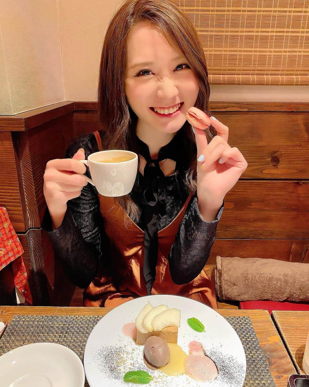 TONEAYUさんのインスタグラム写真 - (TONEAYUInstagram)「トネログ🍽🕵️‍♀️✨﻿ ﻿ 先日、築地のBistro Masaへ🤤💕﻿ ﻿ 築地ということで、かなり期待してましたが...🥺﻿ ﻿ サワラの燻製が、﻿ 2020年魚アワード優勝🤣💙🐟﻿ ﻿ (魚アワードとは？！👈www)﻿ ﻿ 美味しすぎて美味しすぎました🎊﻿ ﻿ 雲丹いくら好きにはたまらん、宝石カクテル🍸﻿ 白子feat.春巻き🤍﻿ シカのお肉は、贅沢トリュフかけ✨﻿ ﻿ デザートまで築地フレンチを満喫して、最高でしたぁ🤤💕💕﻿ ﻿ 2021年の魚アワード更新しに、また行きたい😆❣️❣️❣️🐟🎊笑﻿ ﻿ #ビストロマサ #BistroMasa﻿ #フレンチビストロ #築地グルメ #築地ディナー﻿ #箸で食べられるビストロ #記念日ディナー #隠れ家 #フレンチ #築地 ﻿」12月6日 20時23分 - toneayu